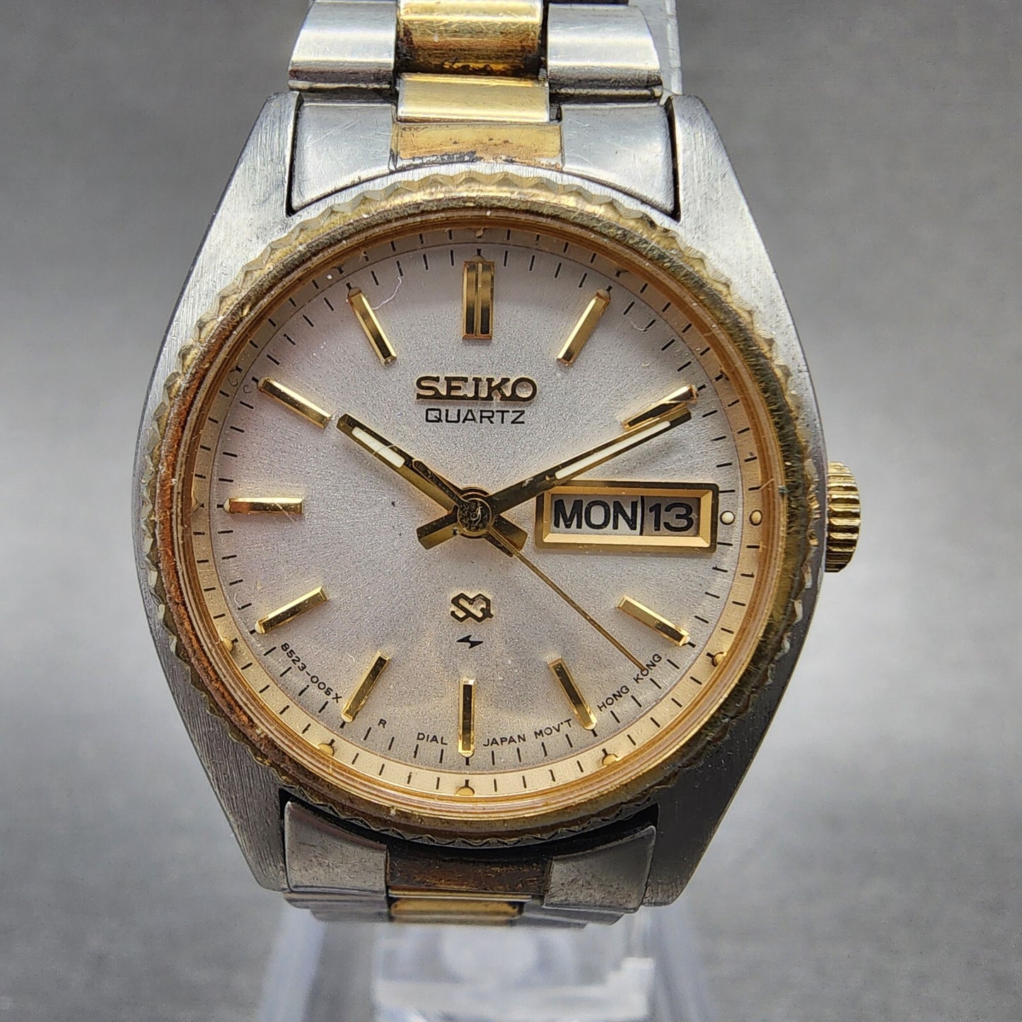 VTG Seiko SQ Watch Women 25mm White Dial Two Tone Daydate Round 85230059 NewBat1
