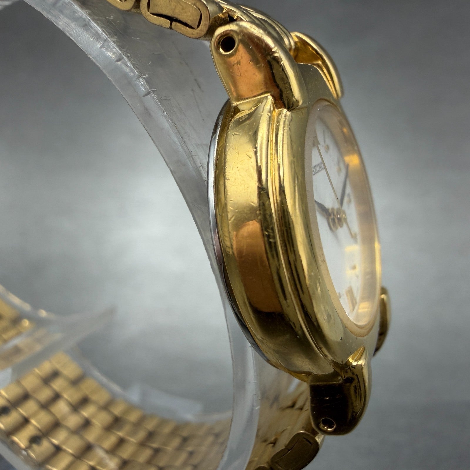 Seiko Watch Women 24mm White Dial Gold Tone Round V701-1781 New Battery Vinatge3