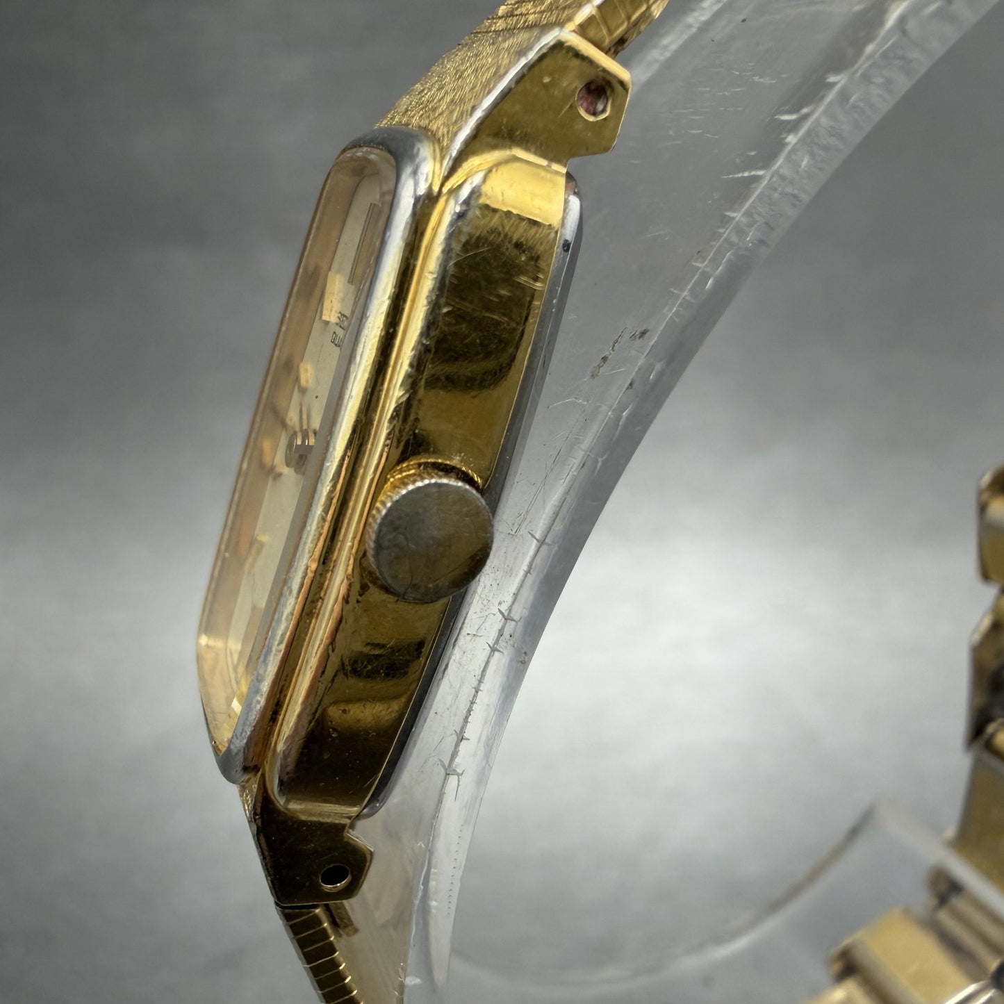 Seiko Tank Watch Women 13mm Champagne Dial Gold Tone 13205549 New Battery2