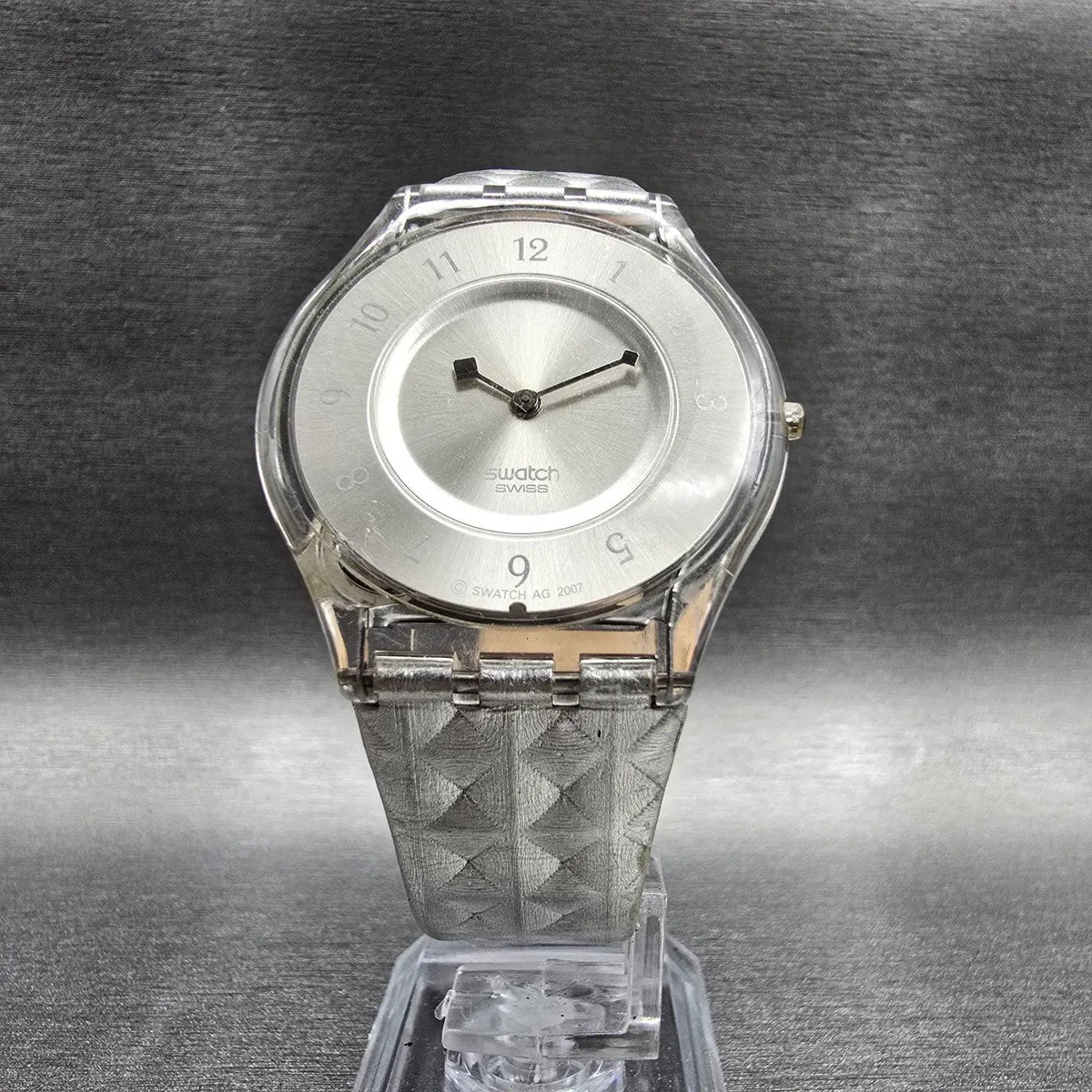 Swatch Skin Facet Glam Watch Women 34mm Silver Dial Clear Case SFK312 New Batt8