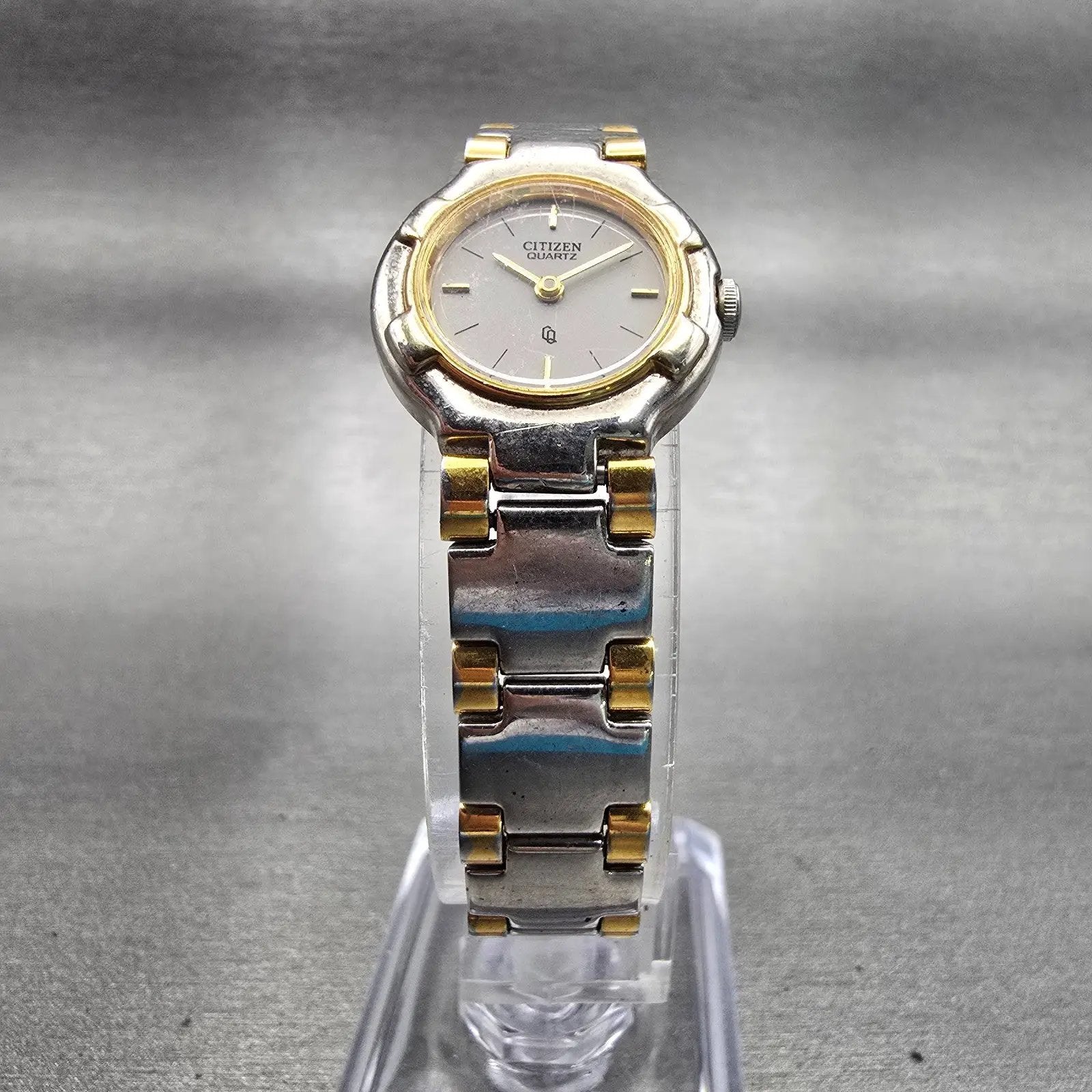 Citizen CQ Watch Women 20mm Silver Dial Two Tone Round 5920-S49593 New Battery5