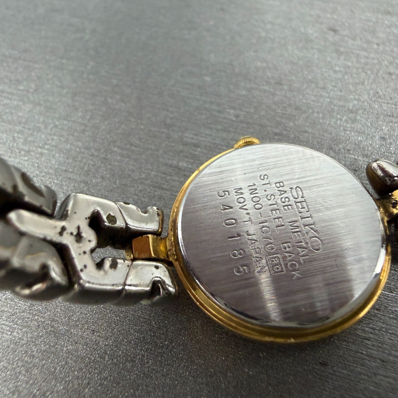 Seiko Watch Women 20mm Silver Dial Gold Tone Round 1N00-1C70 New Battery Vintage9