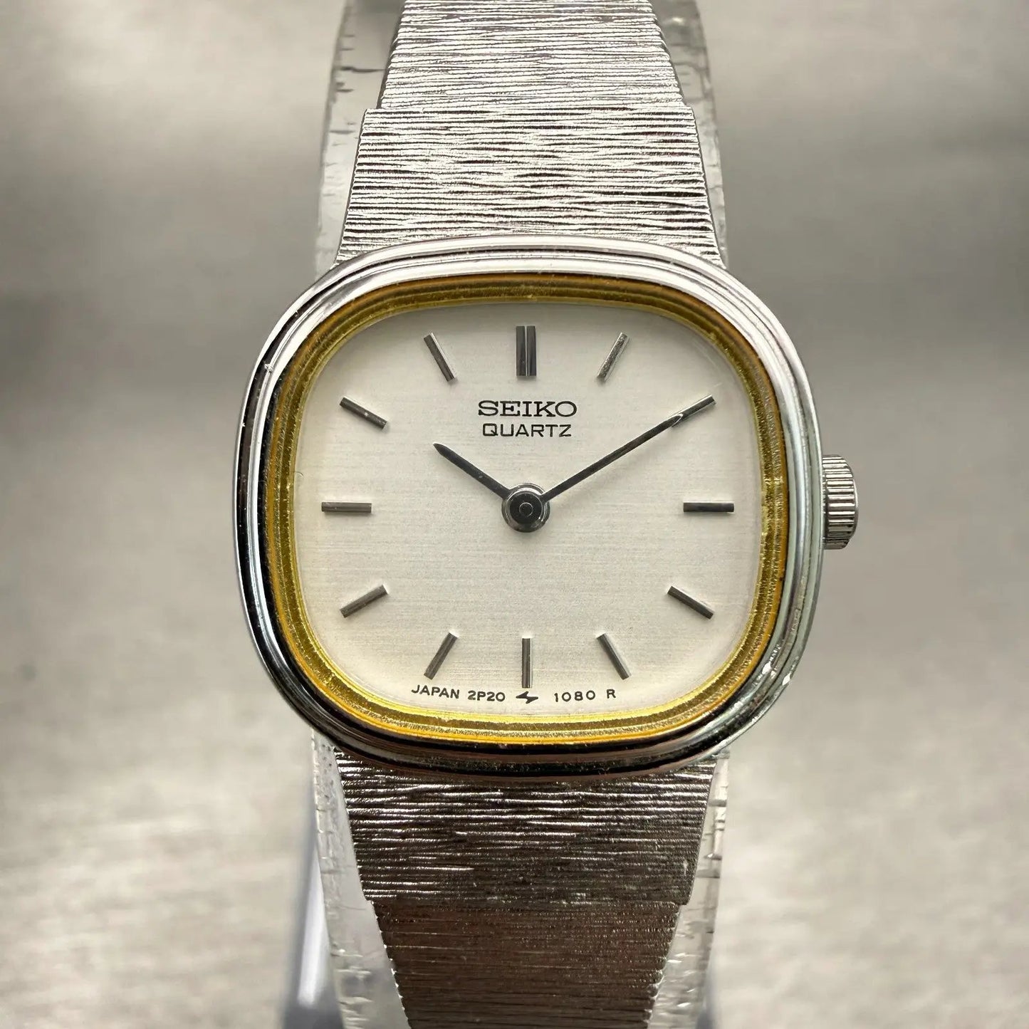 Seiko Watch Women 18mm White Dial Silver Tone Oval 2P20-5600 New Battery Vintage0