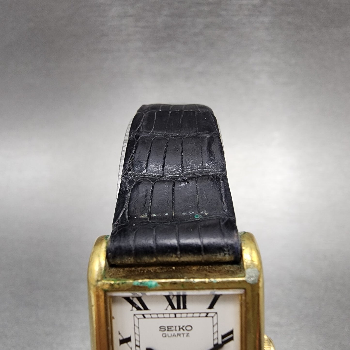 Seiko Tank Watch Women 19mm White Dial Gold Tone Rectangle 47003009 PARTS5