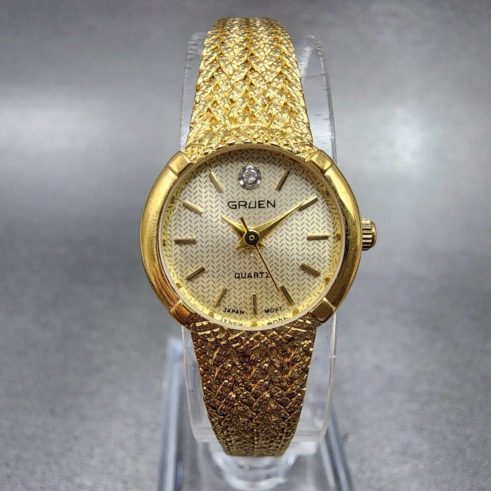 Gruen Watch Women 18mm Gold Dial Gold Tone Round Mesh band New Battery0