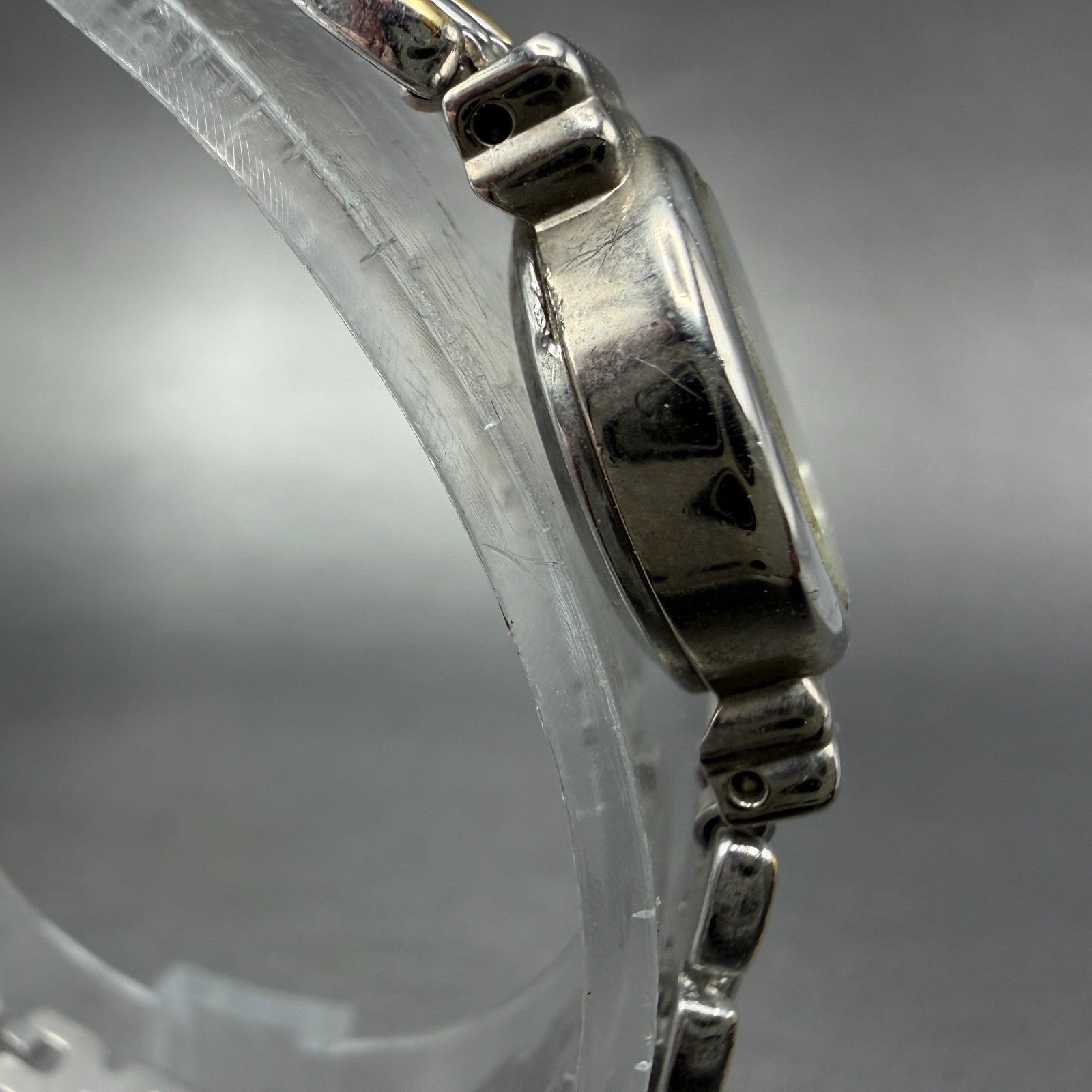 Seiko Alba Watch Women 15mm Silver Dial Two Tone Oval Y520-5070 New Battery3