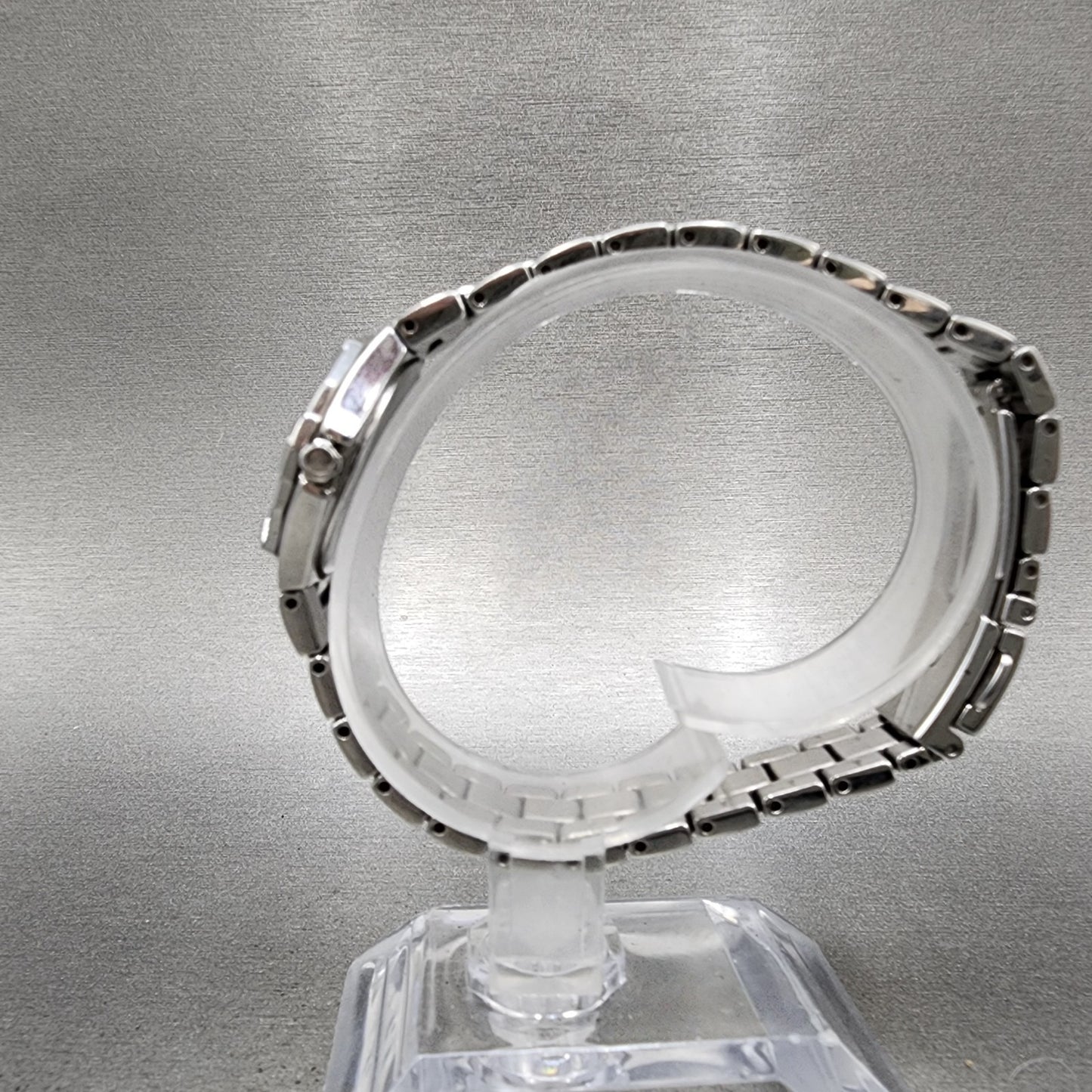 Seiko Coutura Watch Women 23mm Silver Dial Silver Tone 1n010le0 New Battery6
