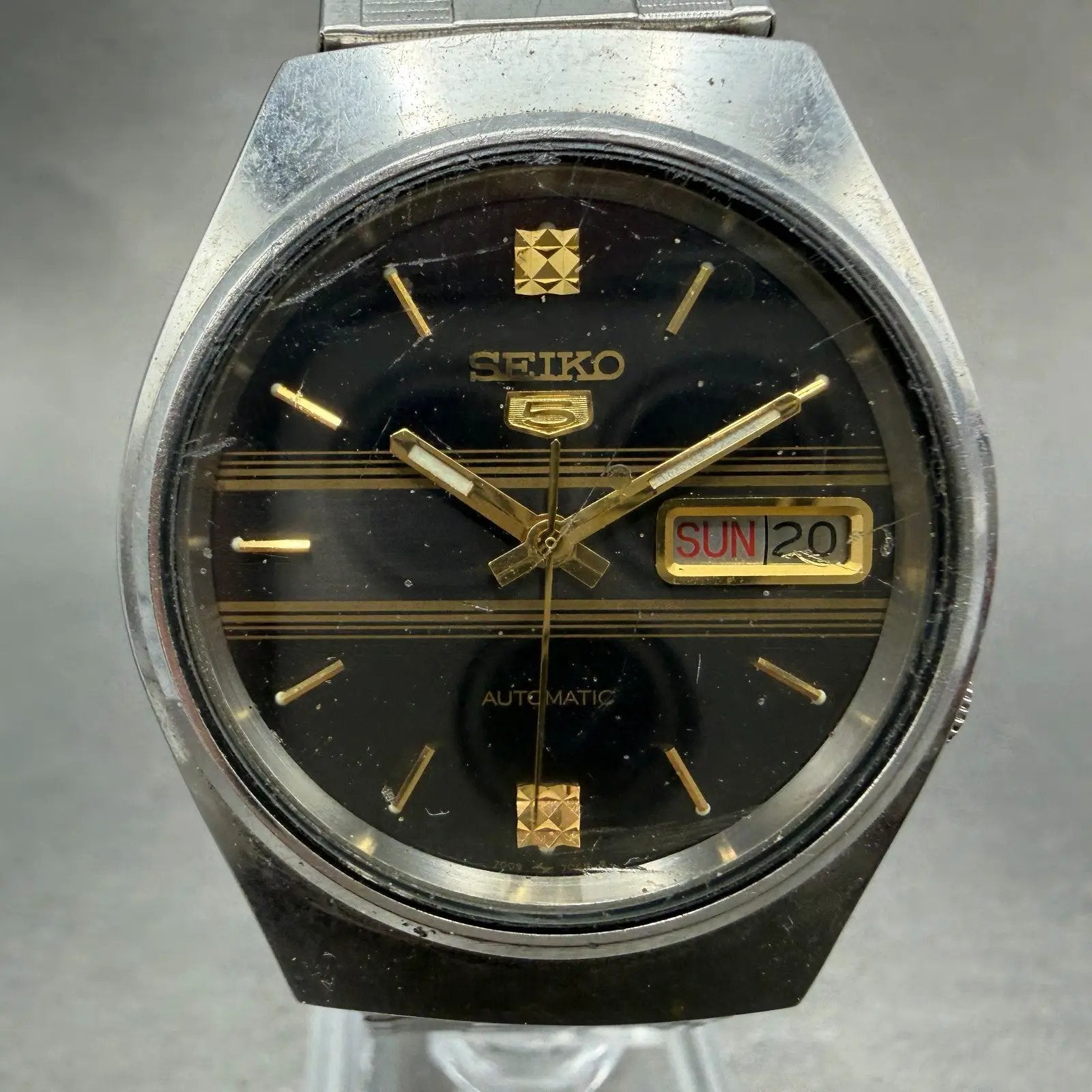 48043096
