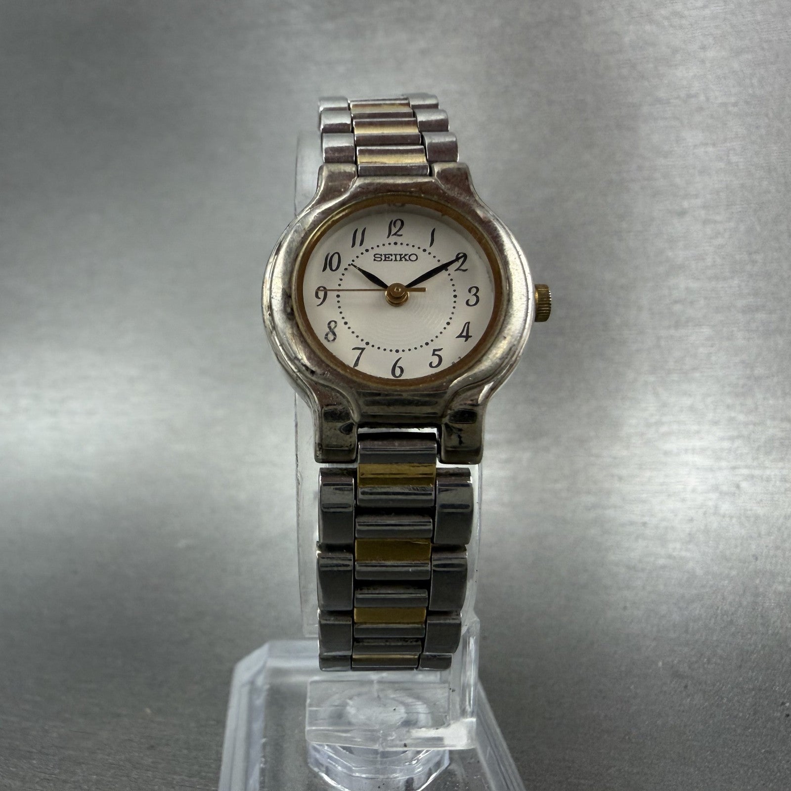Seiko Watch Women 21mm White Dial Two Tone Round Vintage V4011839 New Battery6