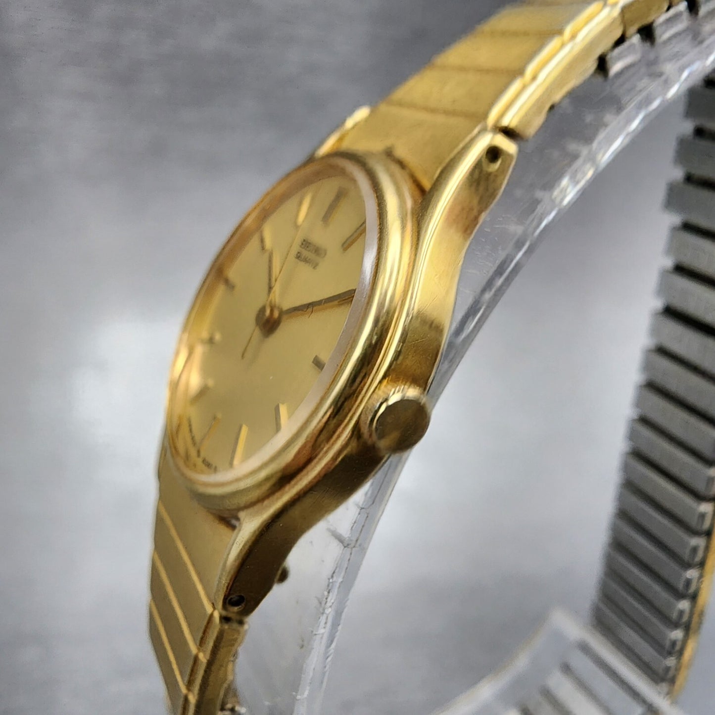 VTG Seiko Watch Women 21mm Gold Dial Gold Tone Round 2C21-0029 New Battery