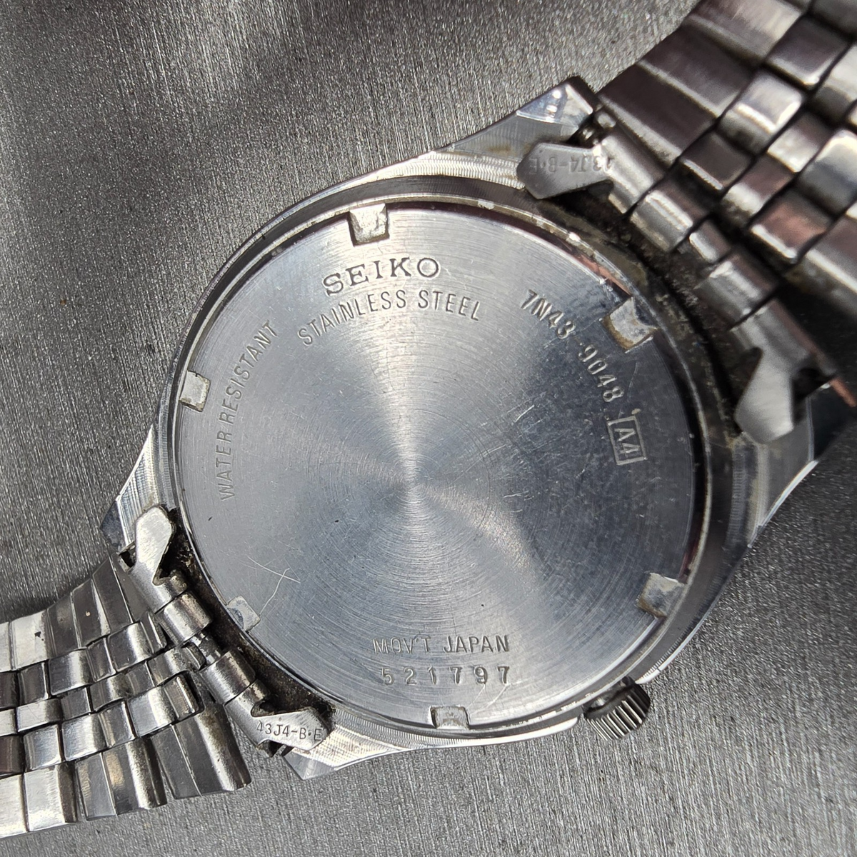 Seiko Watch Men 37mm Silver Dial Silver Tone Daydate Round 7N43-9048 New Battery10