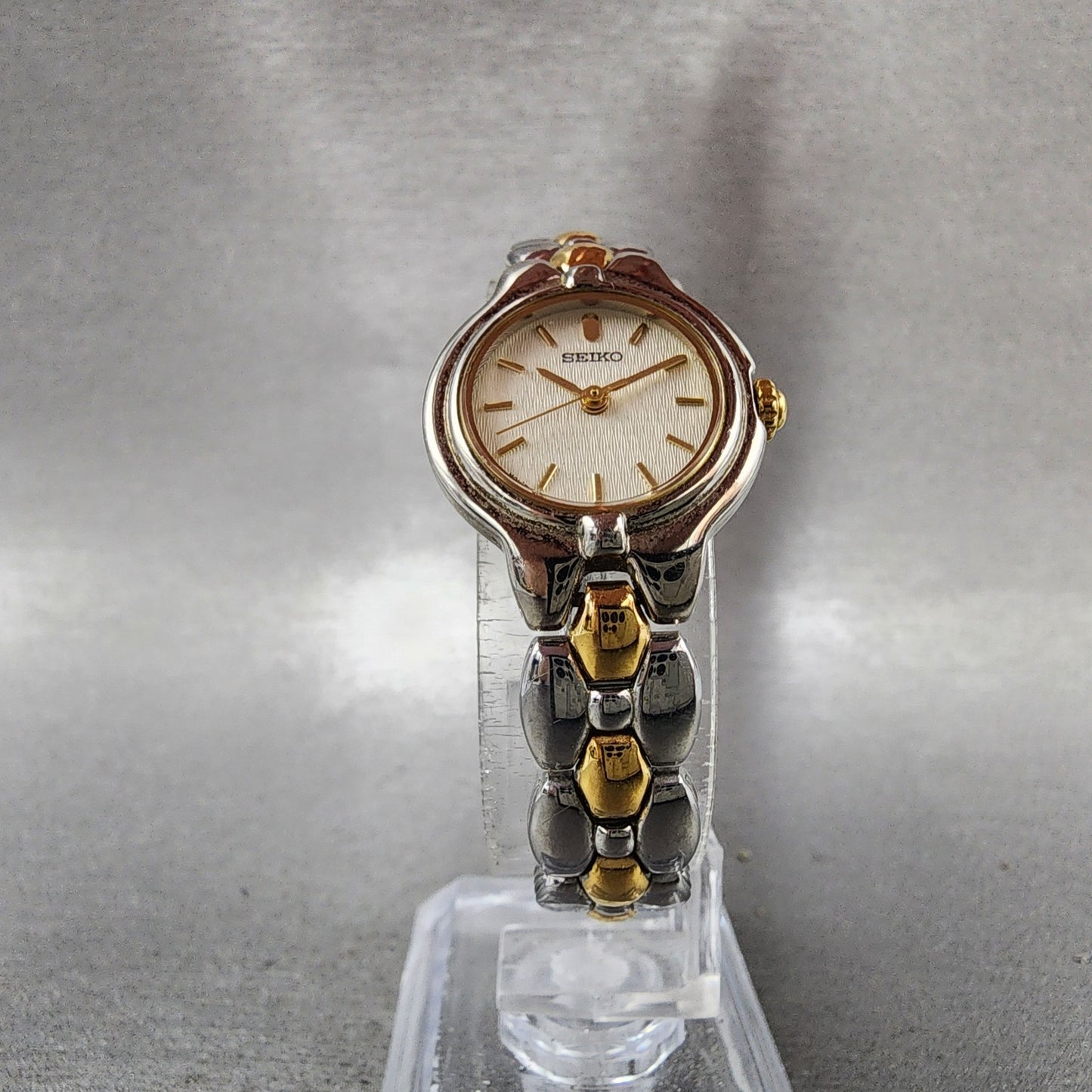 Seiko Watch Women 21mm Silver Dial Two Tone Round 1n010h00 New Battery5