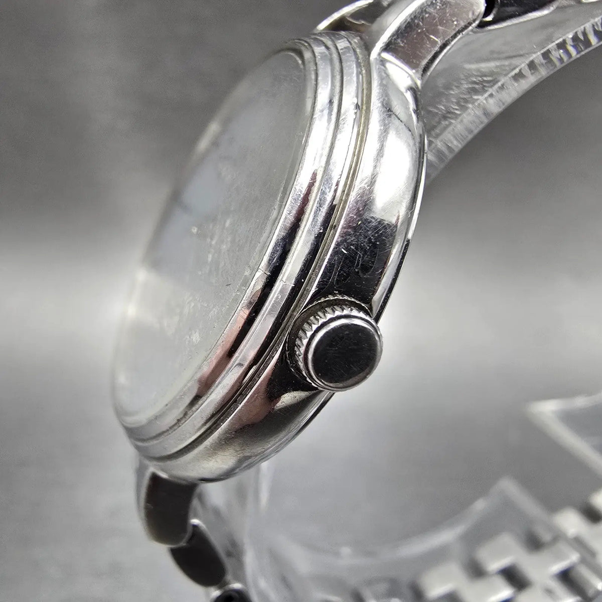 Citizen Eco-Drive Chandler Watch Women 31mm Gray Dial Silver Date EW2440-53A2