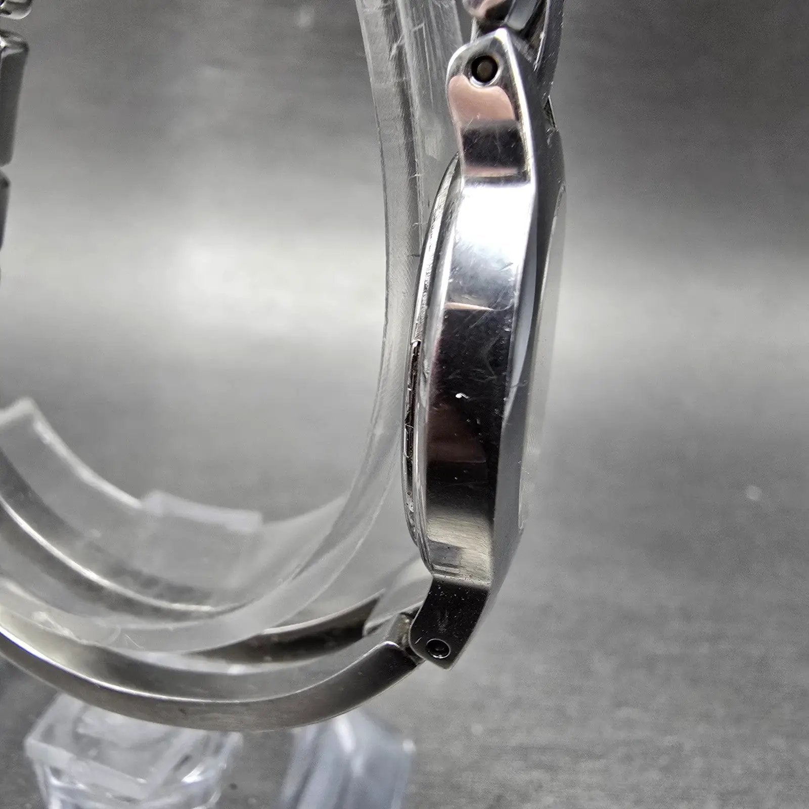 Movado Amorosa Watch Women 24m Black Dial Silver Tone Round 84 E4 1842 NewBat MW3