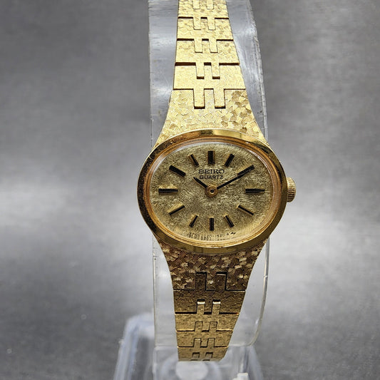 Seiko Watch Women 17mm Champagne Dial Gold Tone 2C205759 Oval New Battery0