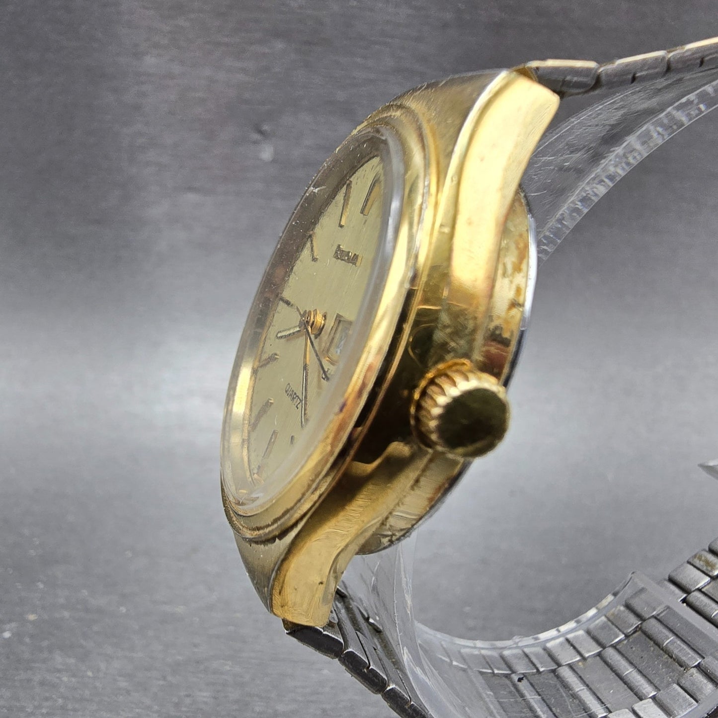 Bulova Watch Men 35mm Champagne Dial Gold Tone Daydate Round 6906 PARTS4
