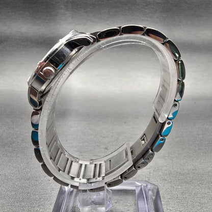 Bulova Watch Women 26mm MOP Dial Silver Tone Gemmed Date Round 96R105 New Batt6