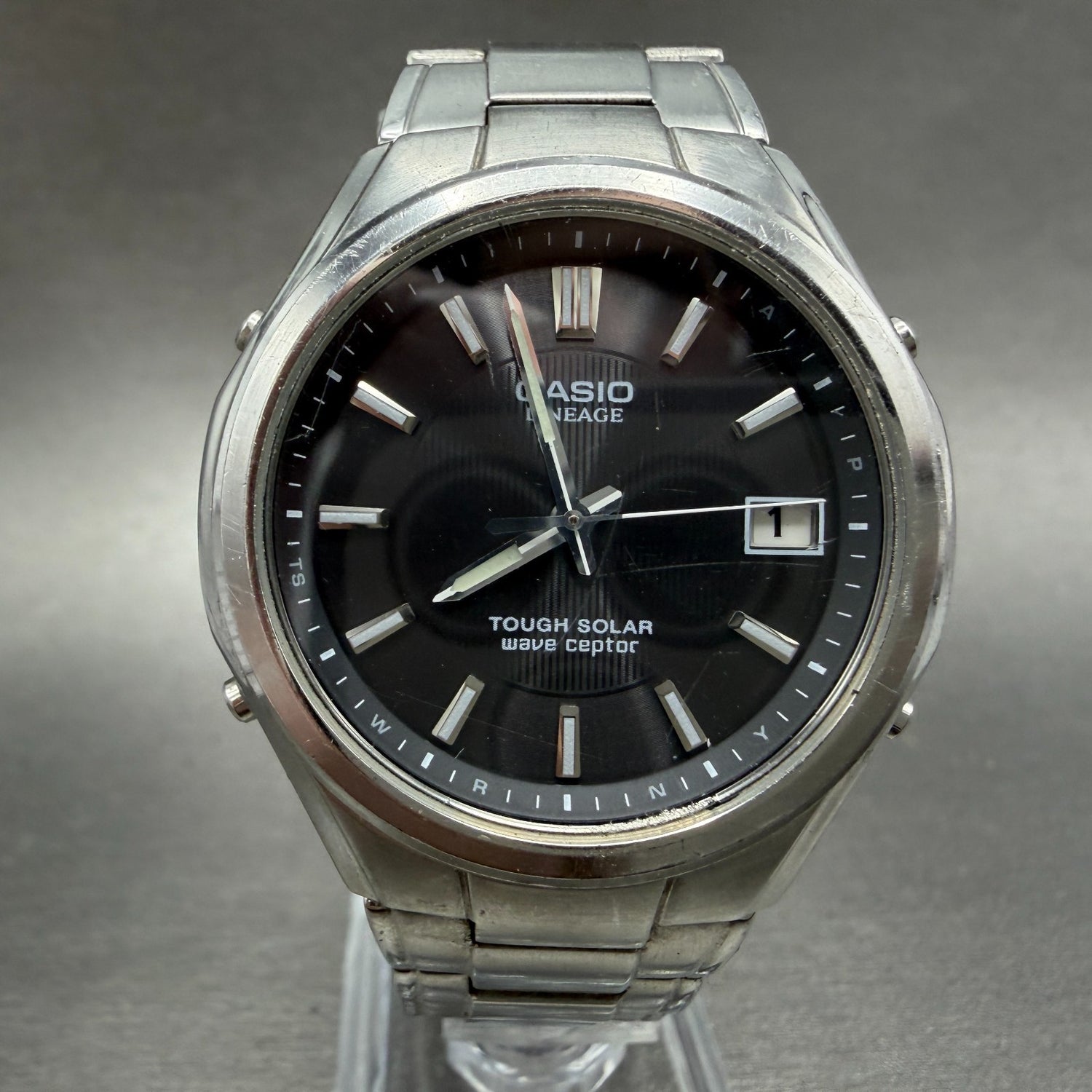 Casio Lineage Watch men 38mm Black Dial Steel Date Round Solar LIW-120 Runs0