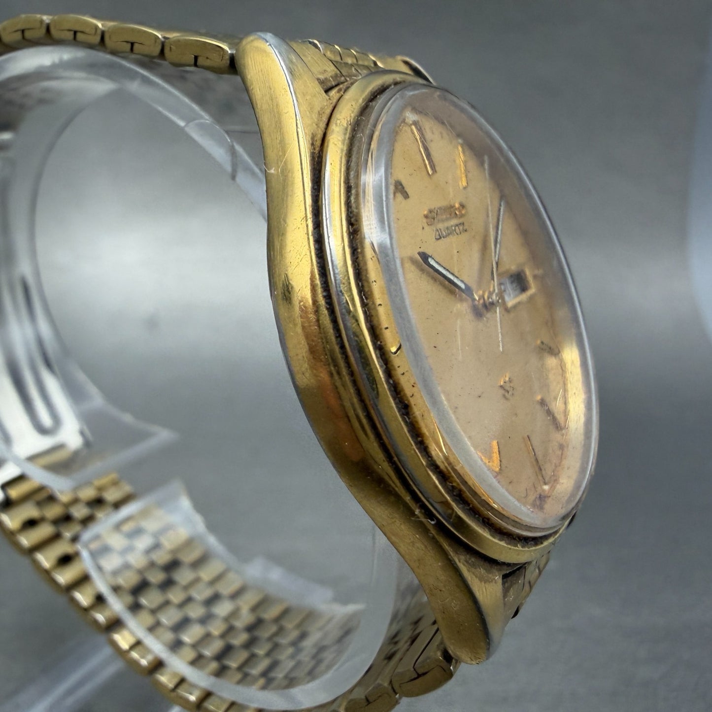 Seiko SQ Watch Men 35mm Champagne Dial Gold Tone Daydate 5y23-8049 New Battery B3