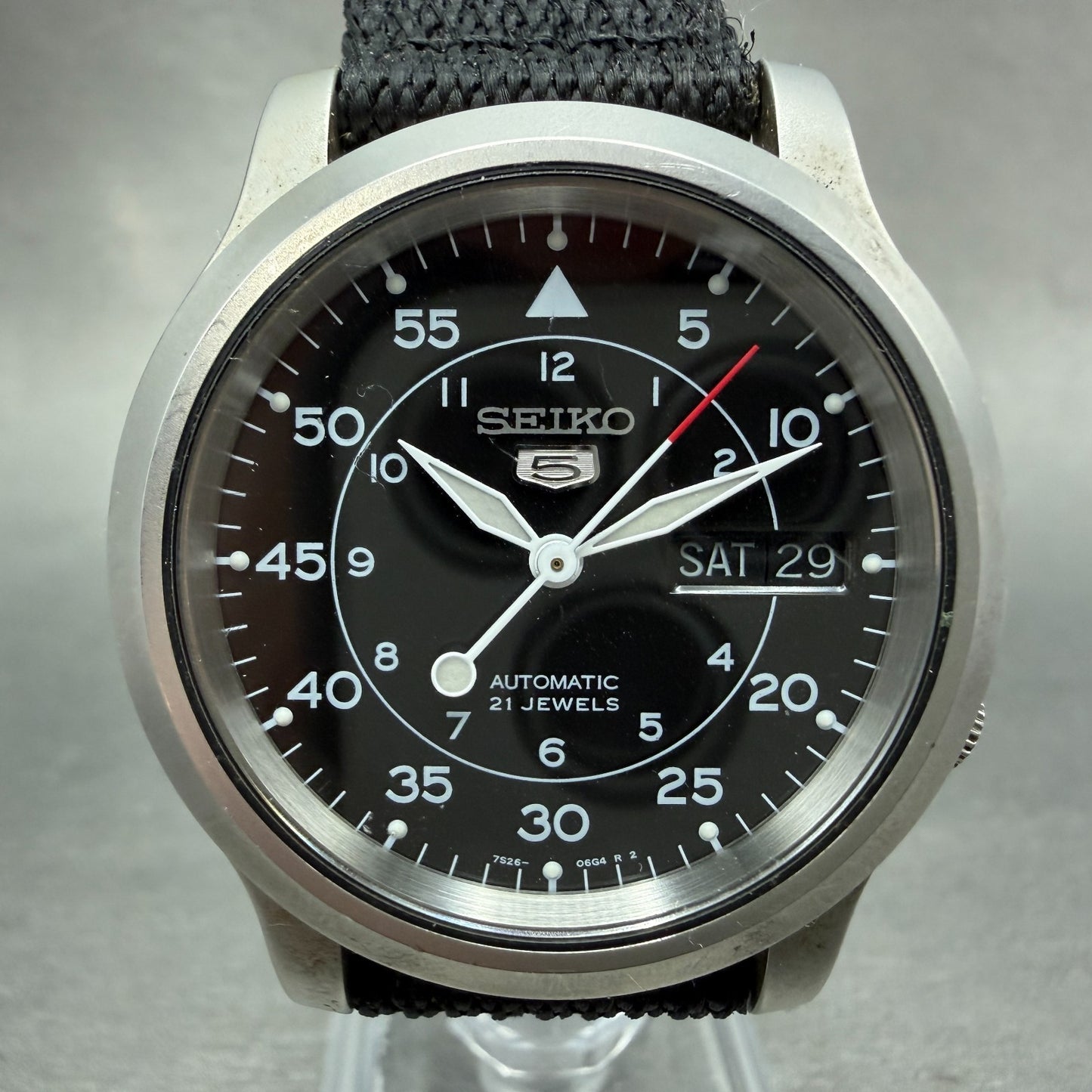Seiko 5 Automatic Watch Men 37mm Black Dial Silver Tone Daydate SNK809 Runs0