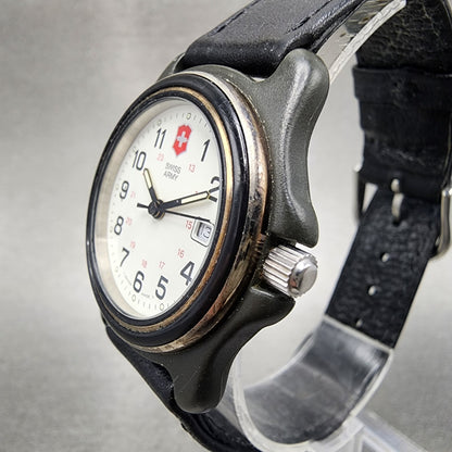 Victorinox Swiss Army Watch Women 33mm White Dial Black Tone Round New Battery2