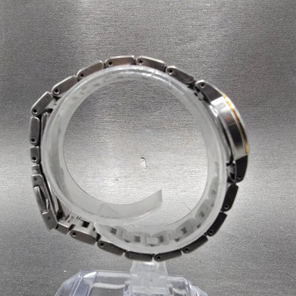 Seiko Lukia Solar Watch Women 22mm White Dial Two Tone Round V111-0BJ0 Runs JP8