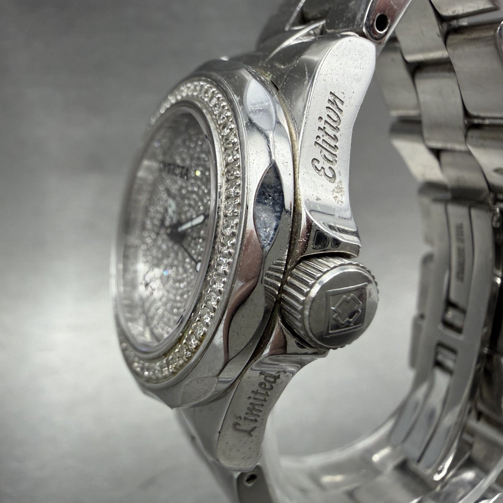 Invicta Dive Watch Women 31mm Diamond Dial & Bezel Steel Round New Battery 28241