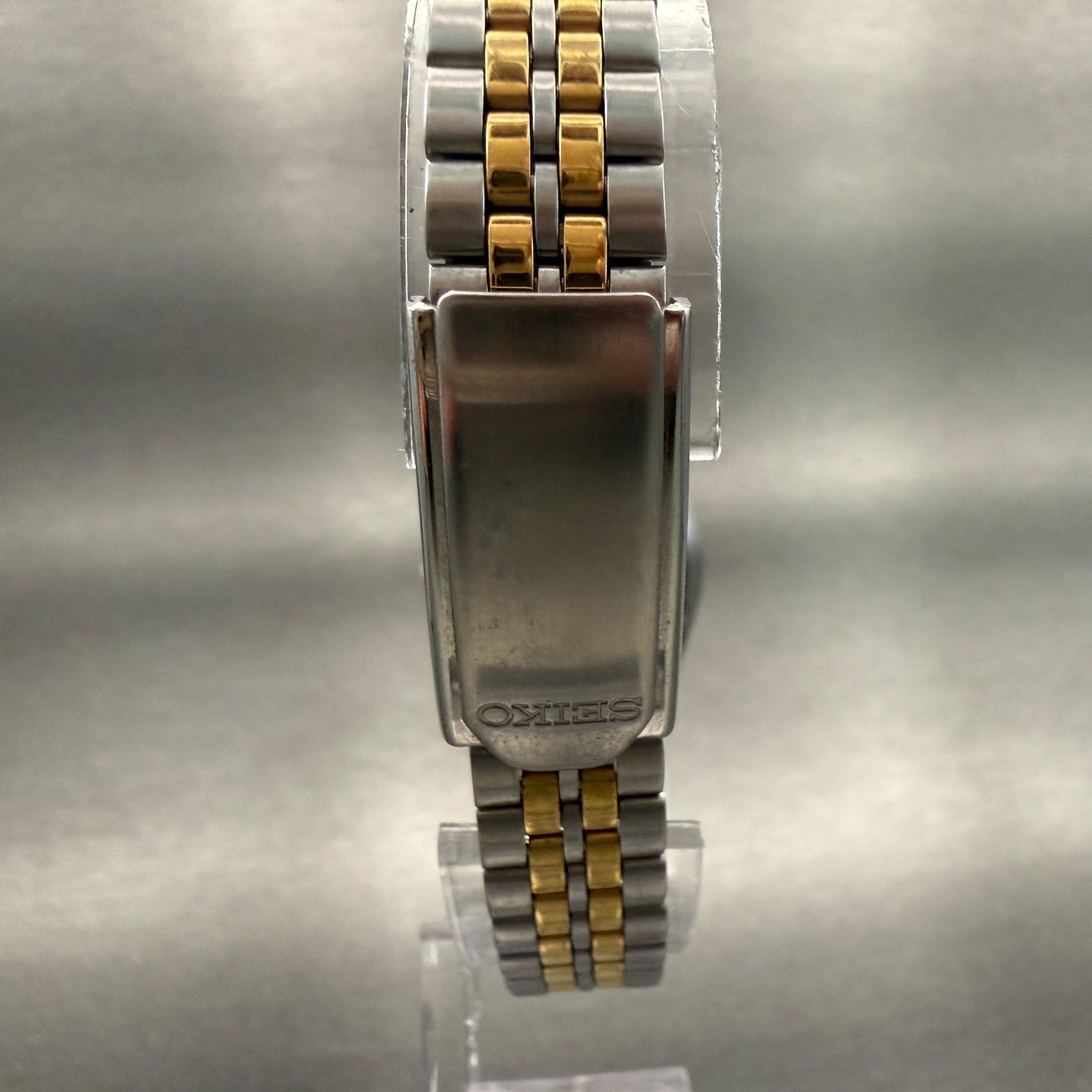 Seiko Watch Women 24mm White Dial Two Tone Daydate Round 7N83-0011 New Battery7