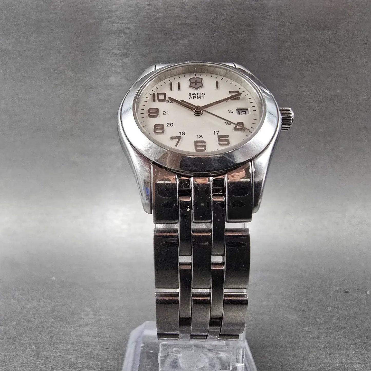 Victorinox Swiss Army Alliance Watch Women 28mm Silver Dial Steel Date New Batt5