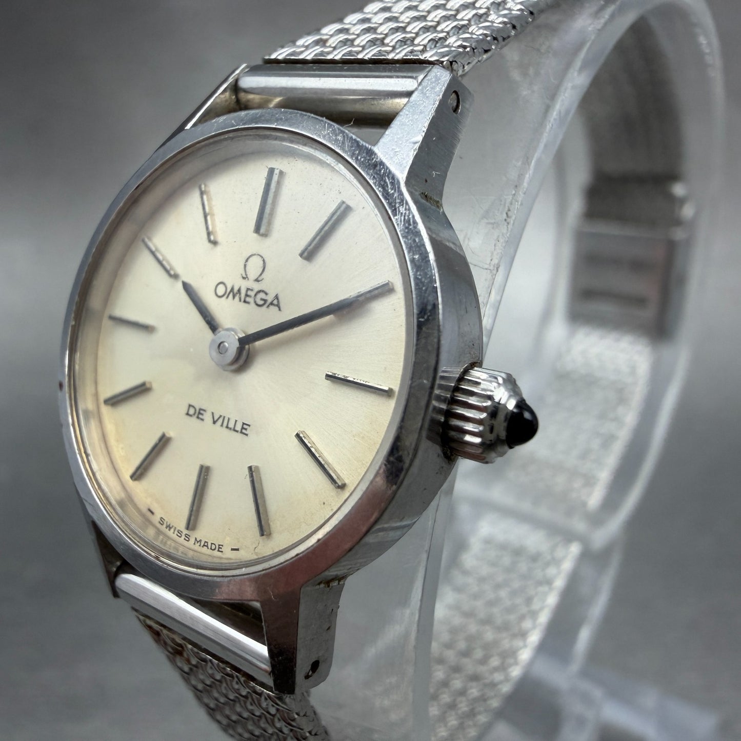 Omega De Ville Watch Women 20mm White Dial Silver Tone Round Manual Wind Runs2
