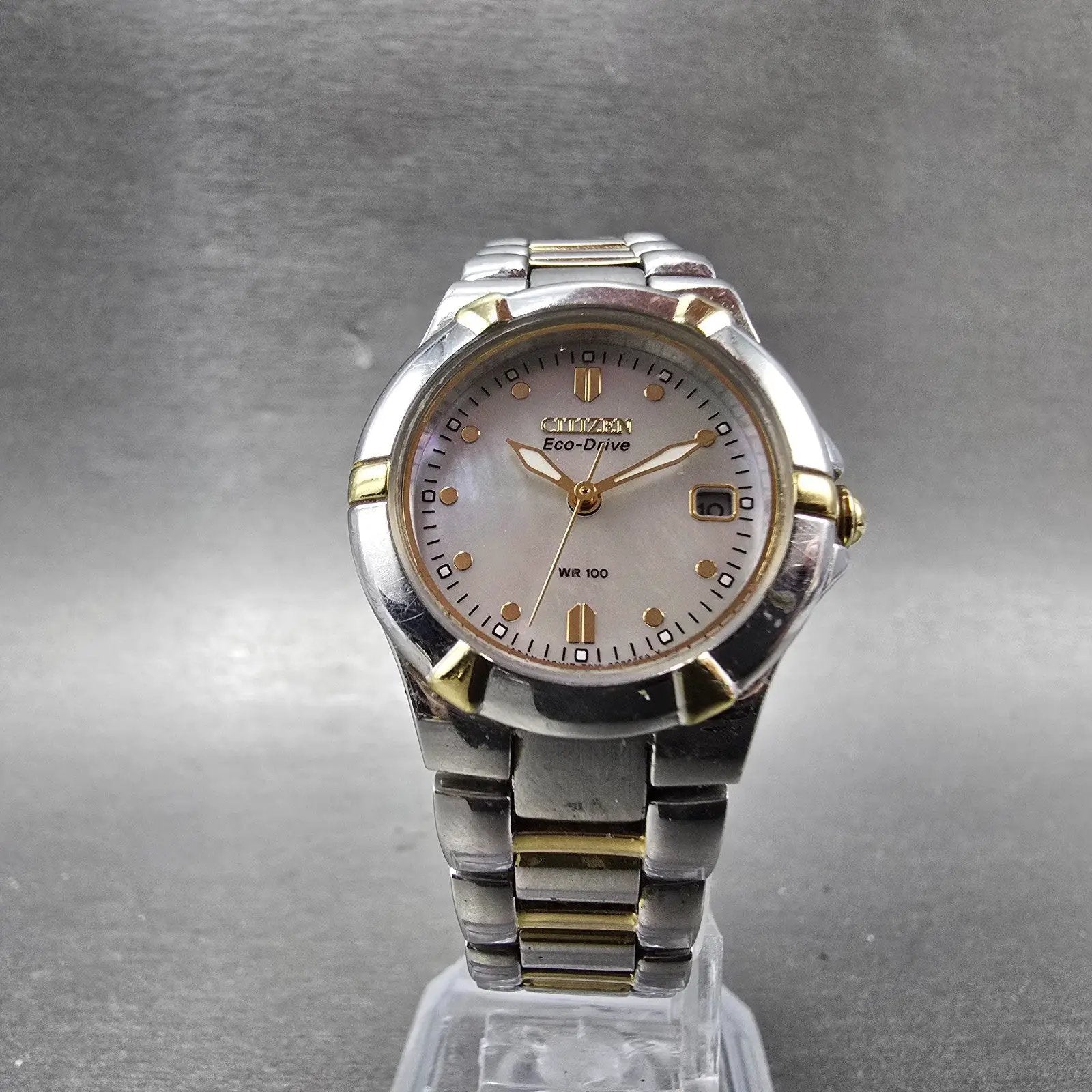 Citizen Eco-Drive Watch Women 26mm MOP Dial Two Tone Date E011-S064881 Runs5