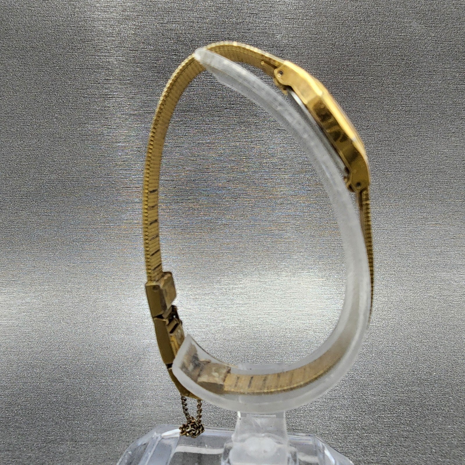 Seiko Watch Women 17mm Gold Dial Gold Tone Octagon 1N005B29 New Battery8
