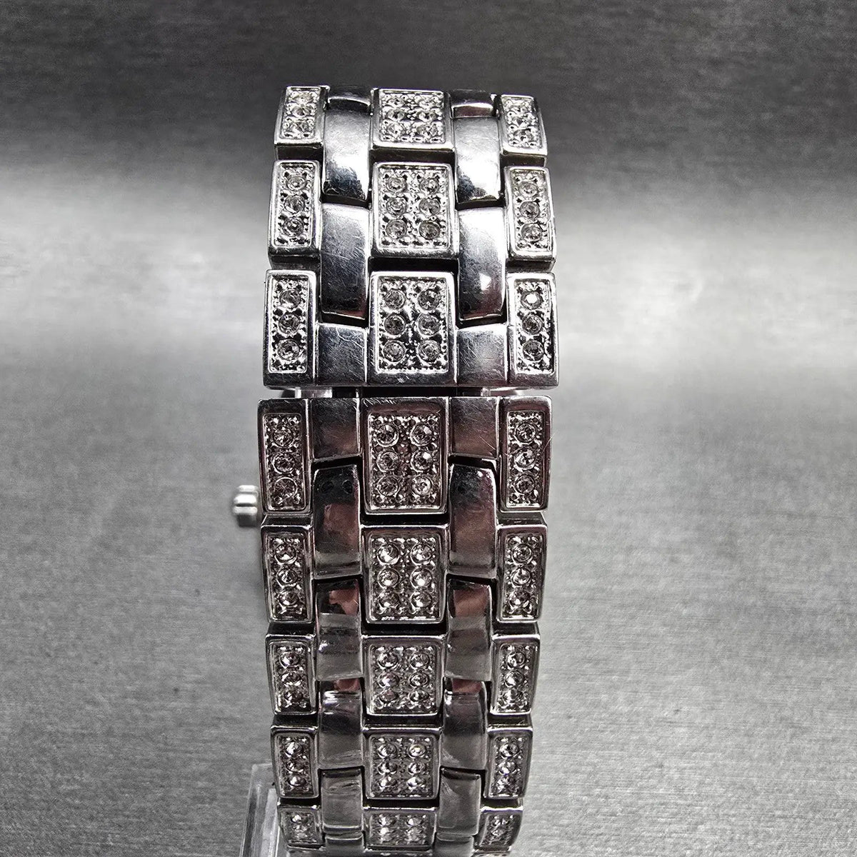 Bulova Watch Men 40mm Silver Dial Silver Tone Daydate Crystal 96C002 New Battery7