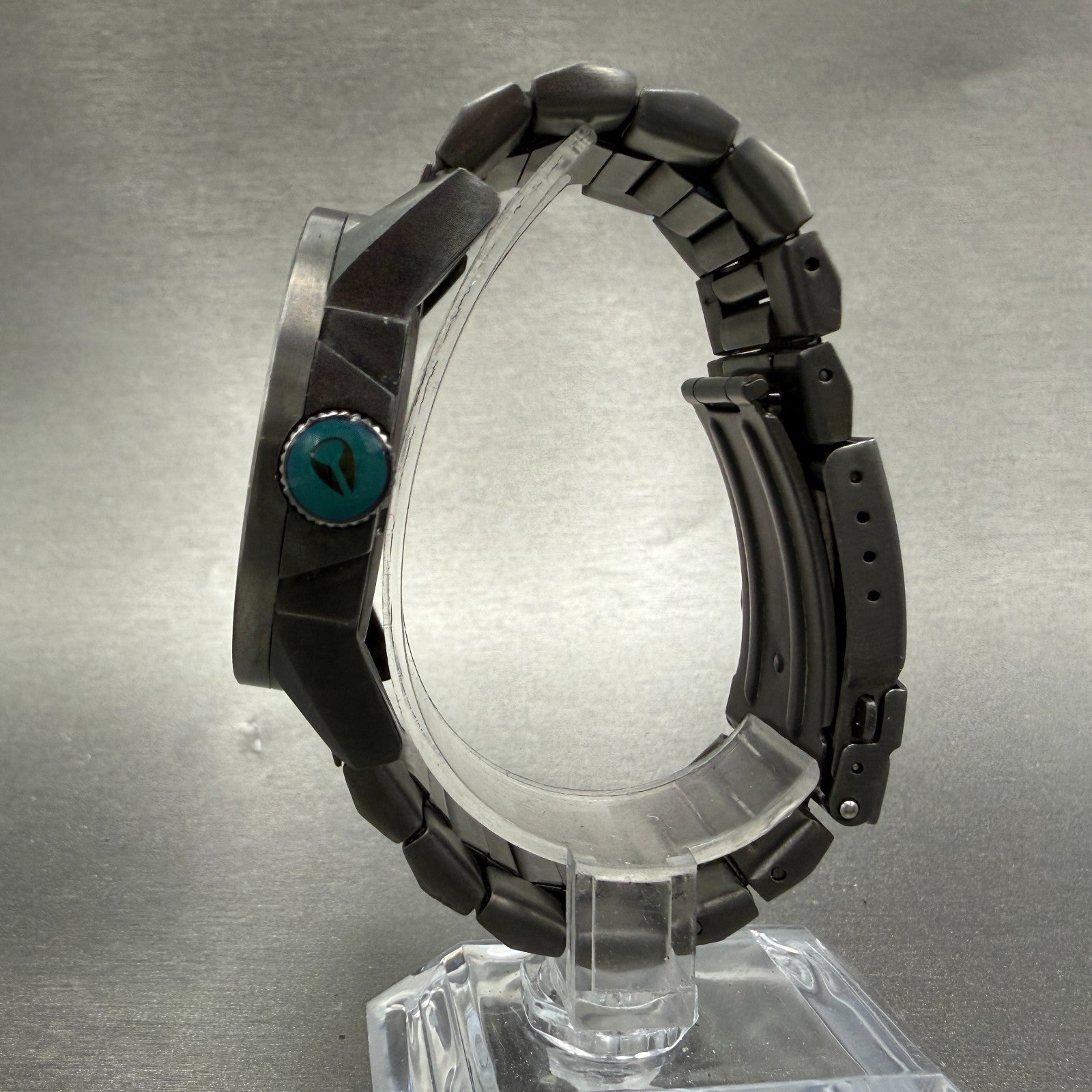 Nixon The Private Watch Men 42mm Black Dial Black Tone Round Bracelet new Batt6