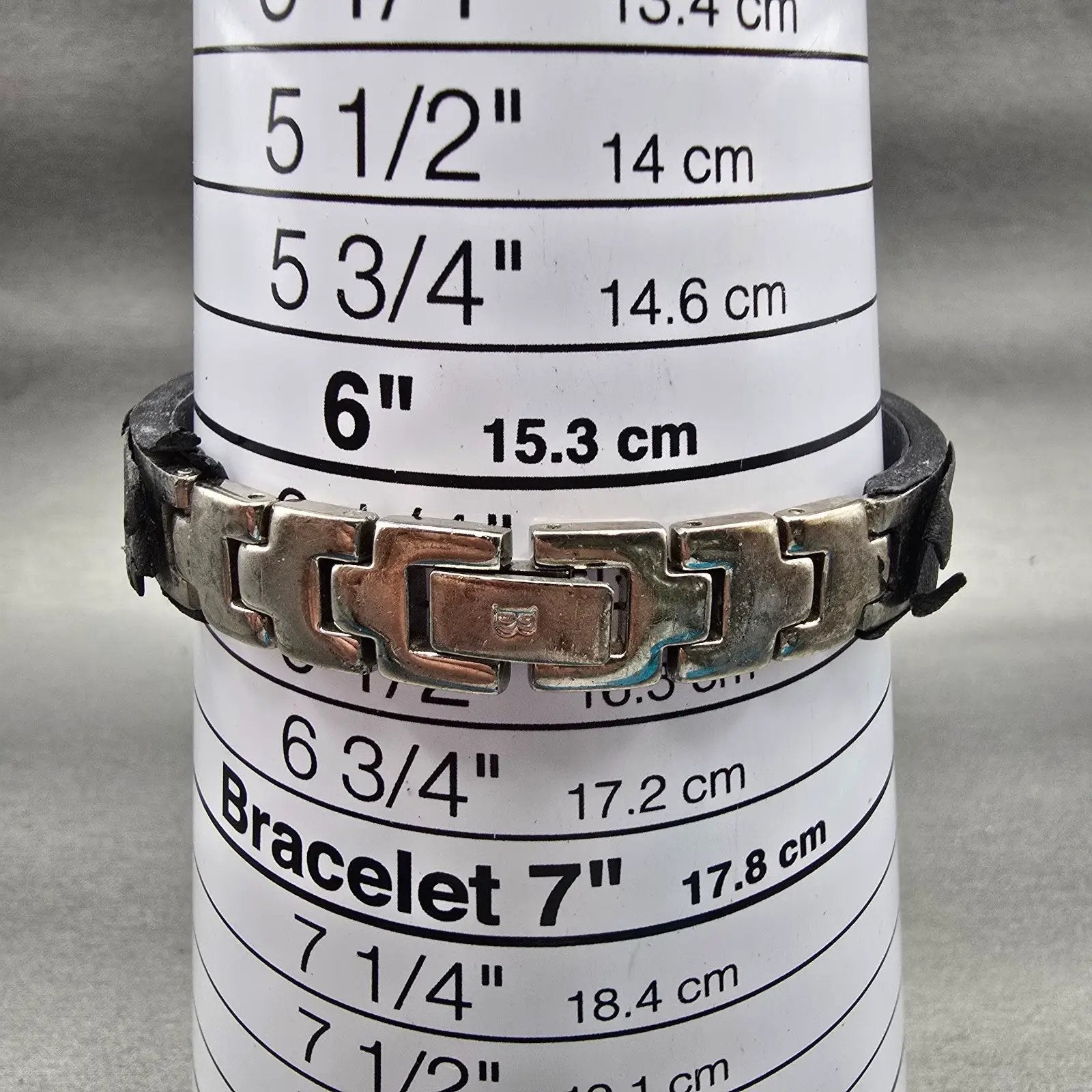 Bulova Watch Women 16mm Silver Dial Silver Tone Rectangle 96L43 New Battery9