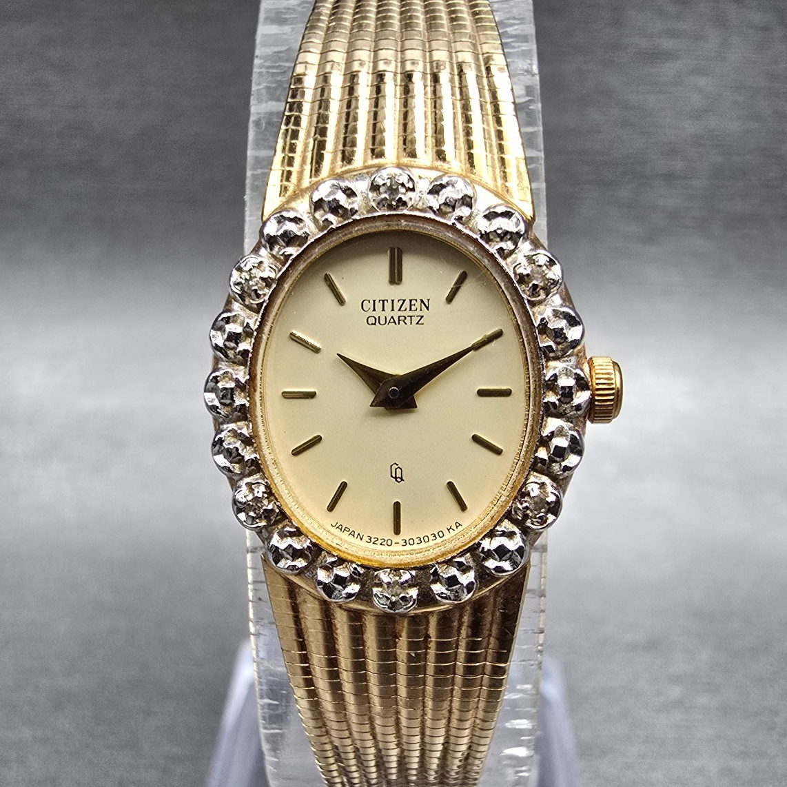 Citizen CQ Watch Women 17mm Champagne Dial Gold Tone Gemmed 3220 New Battery JP20