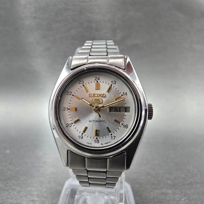 Seiko 5 Automatic Watch Women 24mm Silver Dial Silver Tone 4206-0500 New Battery5