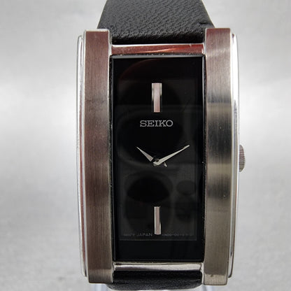 Seiko Tank Watch Women 20mm Black Dial Silver Tone Rectangle 1N005000 New Batt1