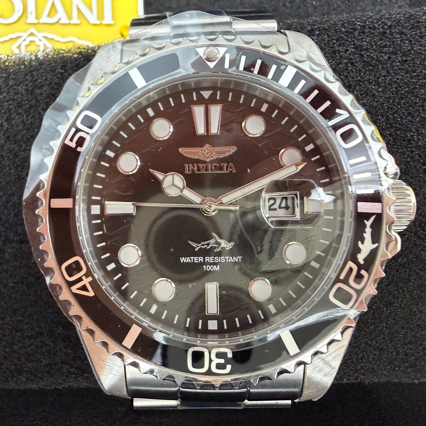 Invicta Pro Diver Watch Men 43mm Black Dial Silver Tone Date Round 300181