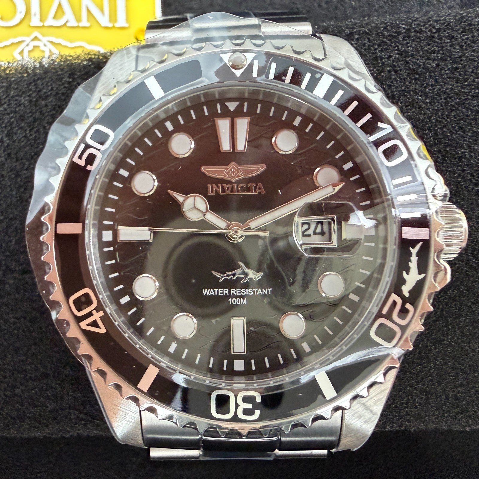 Invicta Pro Diver Watch Men 43mm Black Dial Silver Tone Date Round 300181