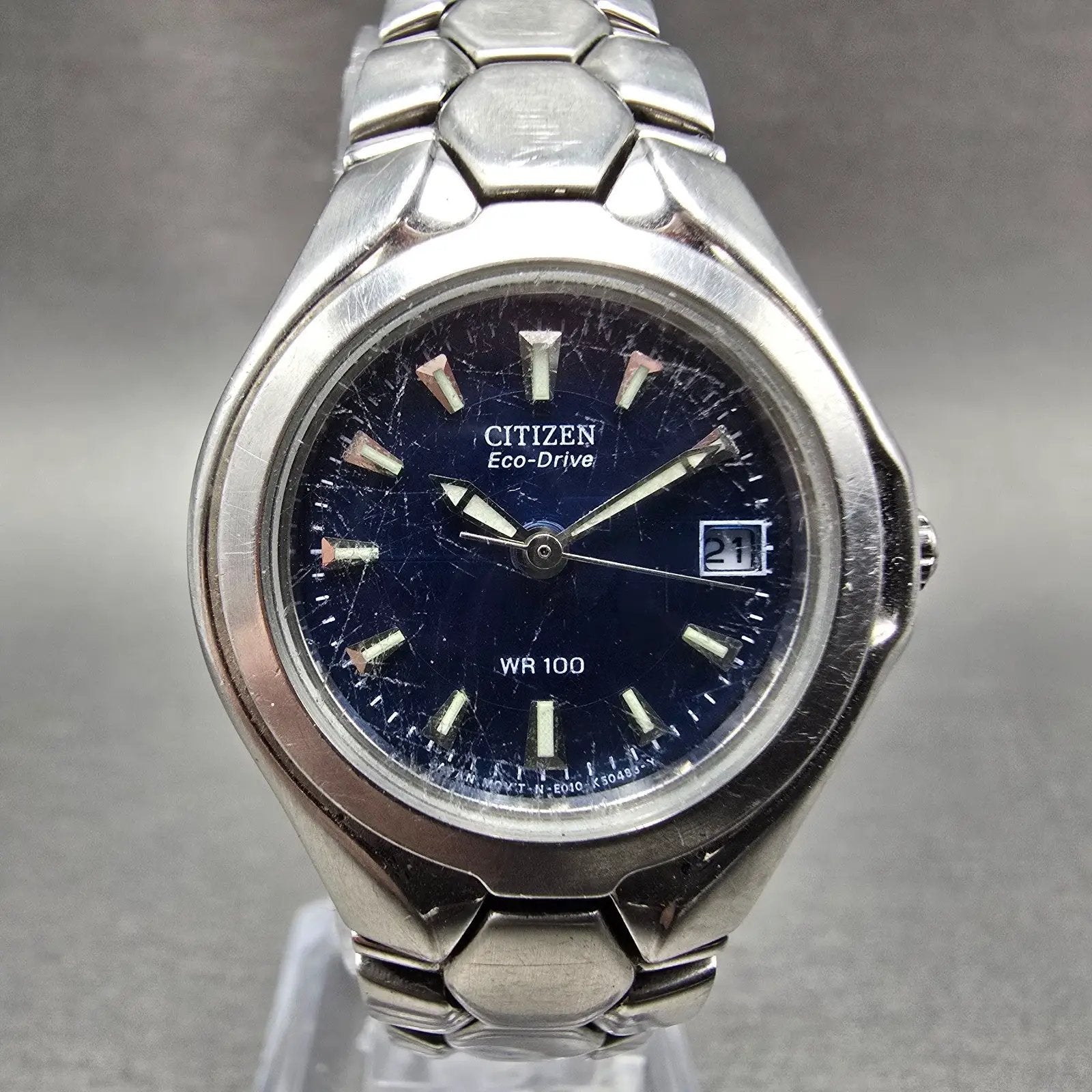 Citizen Eco-Drive Watch Women 27mm Blue Dial Silver Tone Date E010-K16393 Runs0