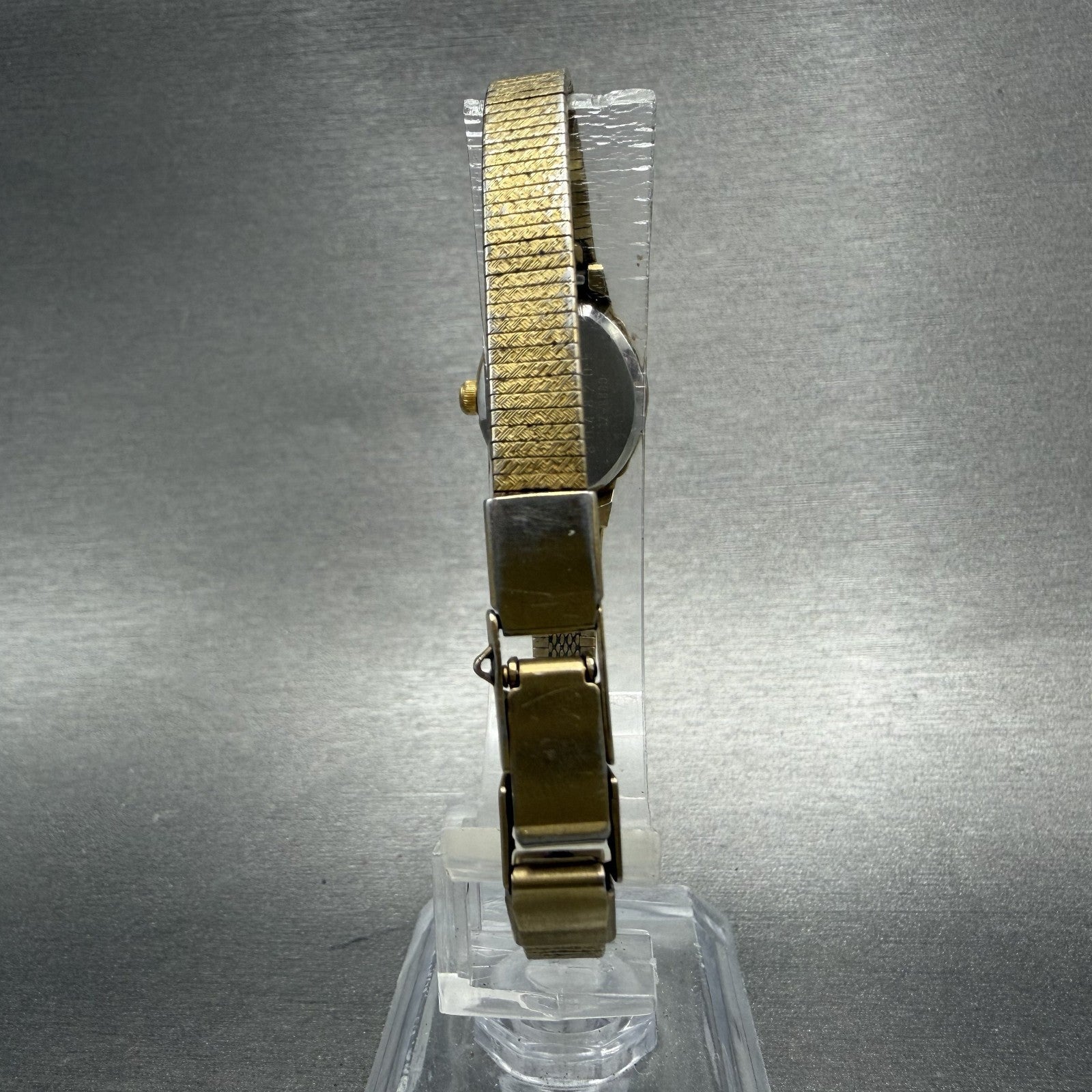 Citizen CQ Watch Women 17mm Champagne Dial Gold Tone Round New Battery VTG7