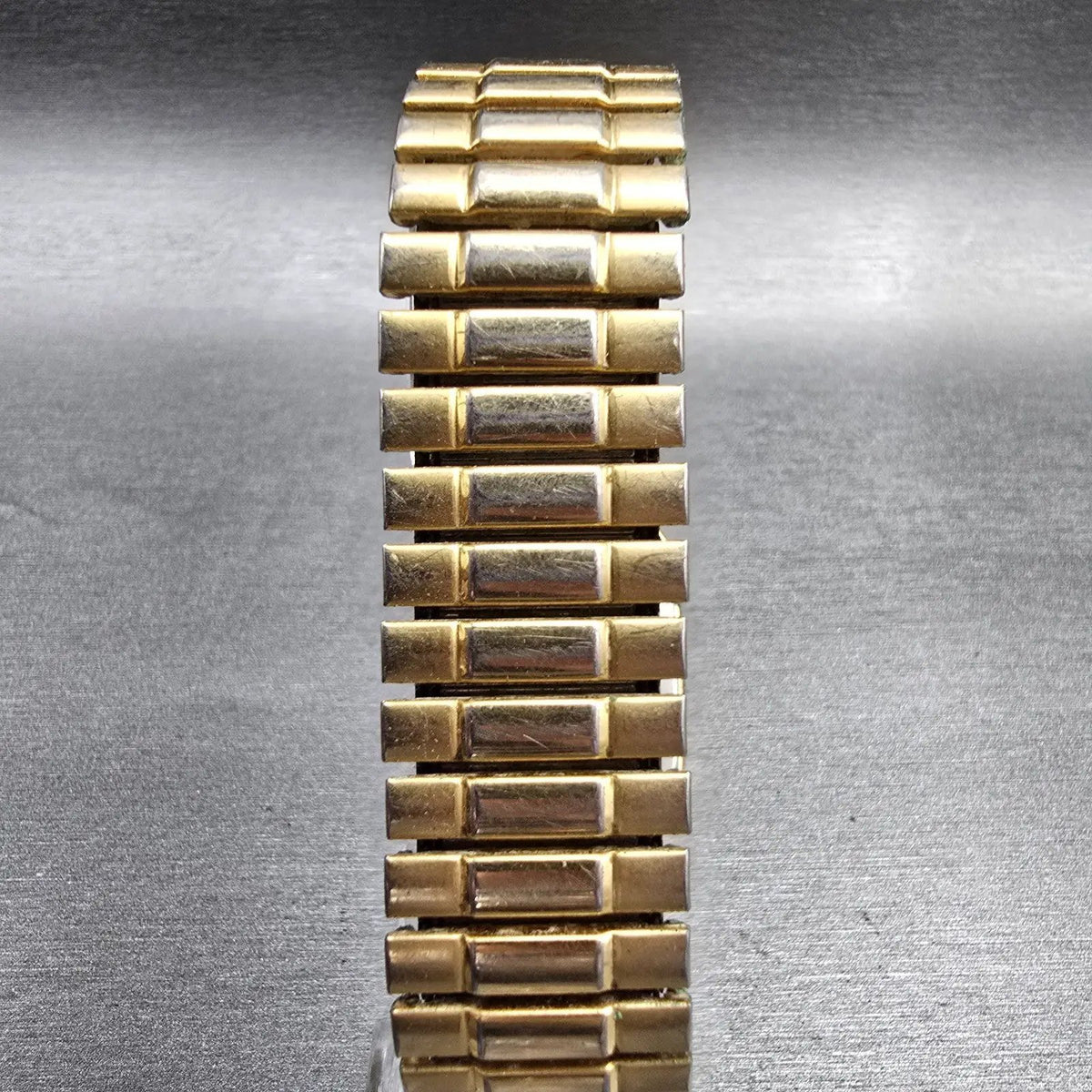 Seiko Watch Men 28mm Gold Dial Gold Tone Daydate Rectangle 7N33-5028 New Batt JP7