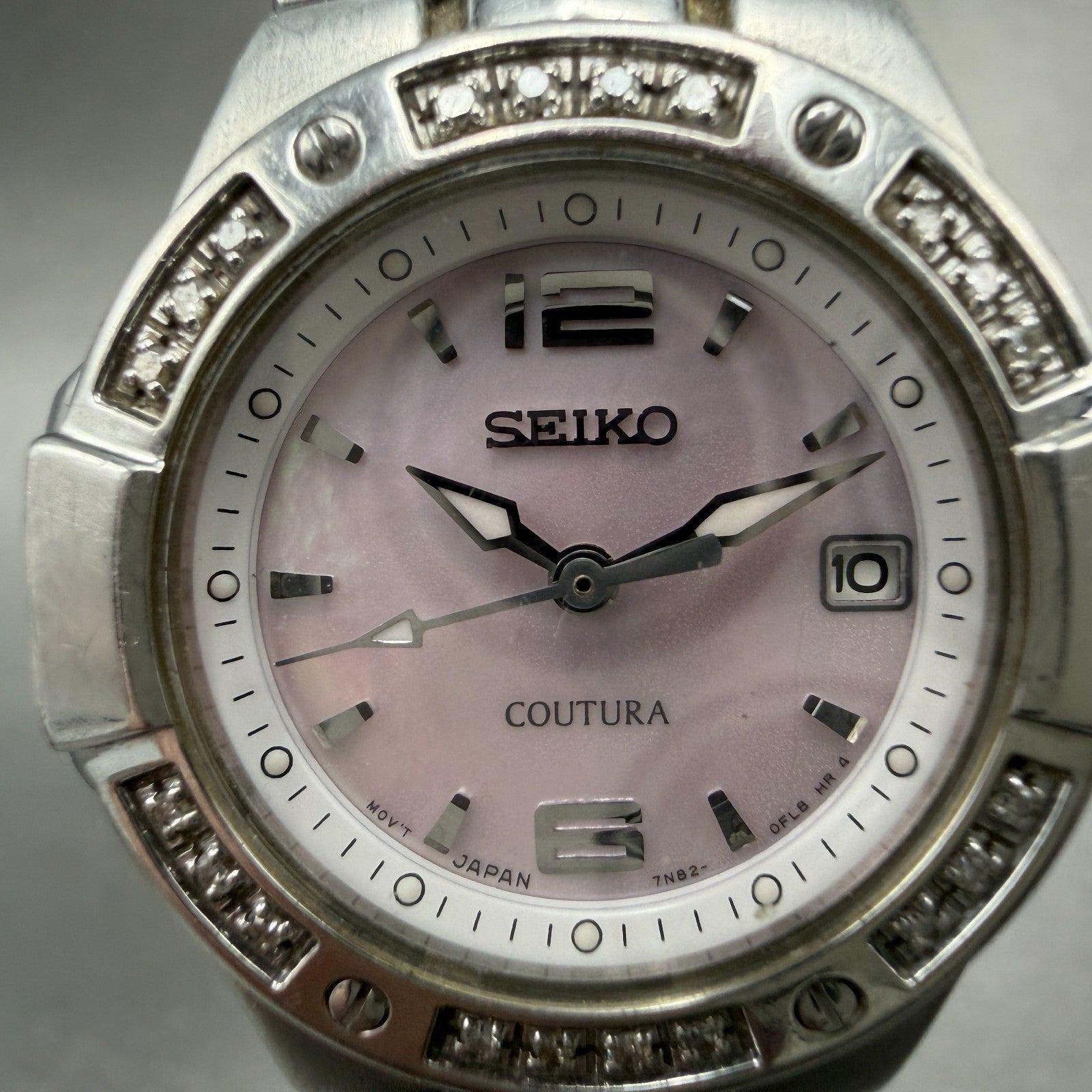 Seiko Coutura Watch Women 27mm MOP Dial Silver Tone Date Round 7n82-0CG0 New Bat1