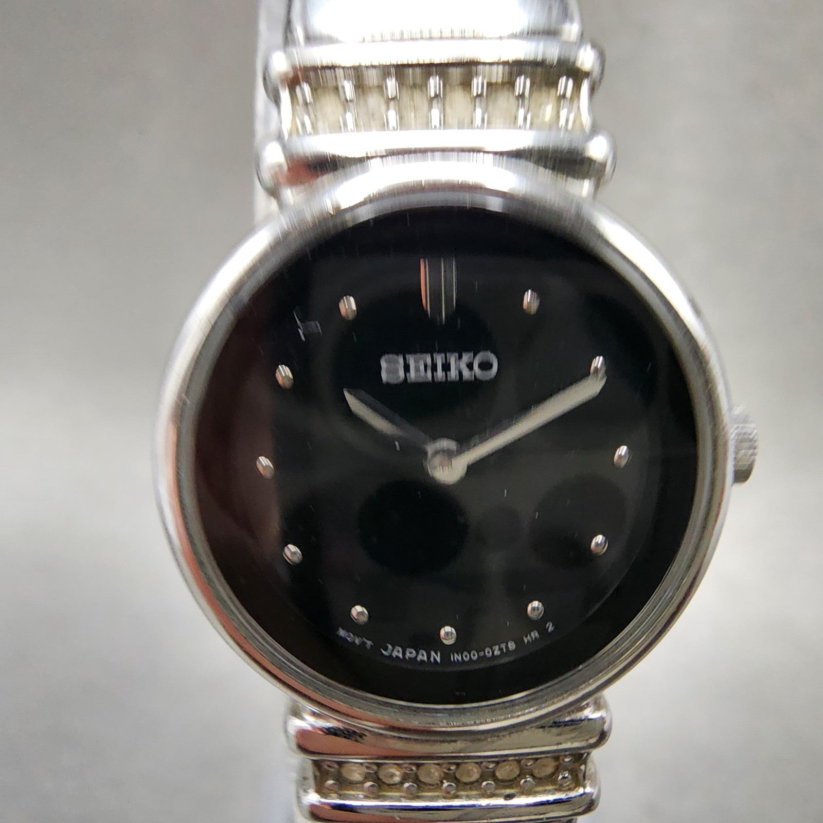 Seiko Watch Women 21mm Black Dial Silver Tone Round 1N000SC0 New Battery1