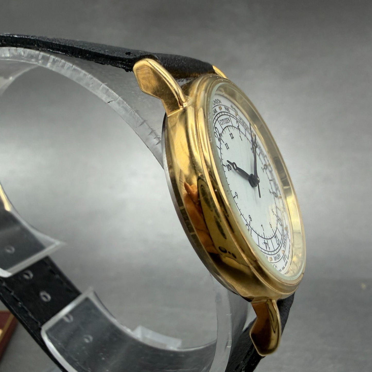 Citizen Watch Unisex 32mm White Dial Gold Tone Round 6030-S05910 New Batt NOS3