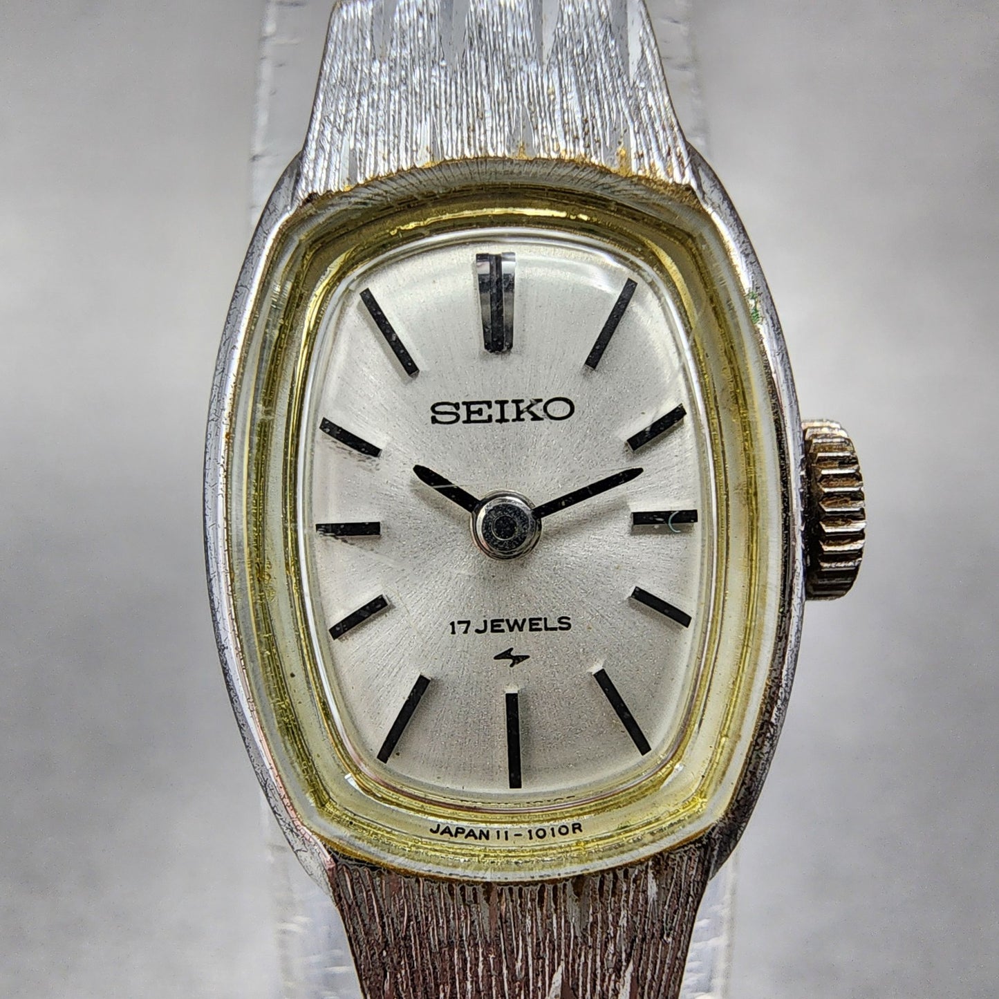 Seiko Watch Women 15mm Silver Dial Silver Tone Manual Round 113360 Runs1