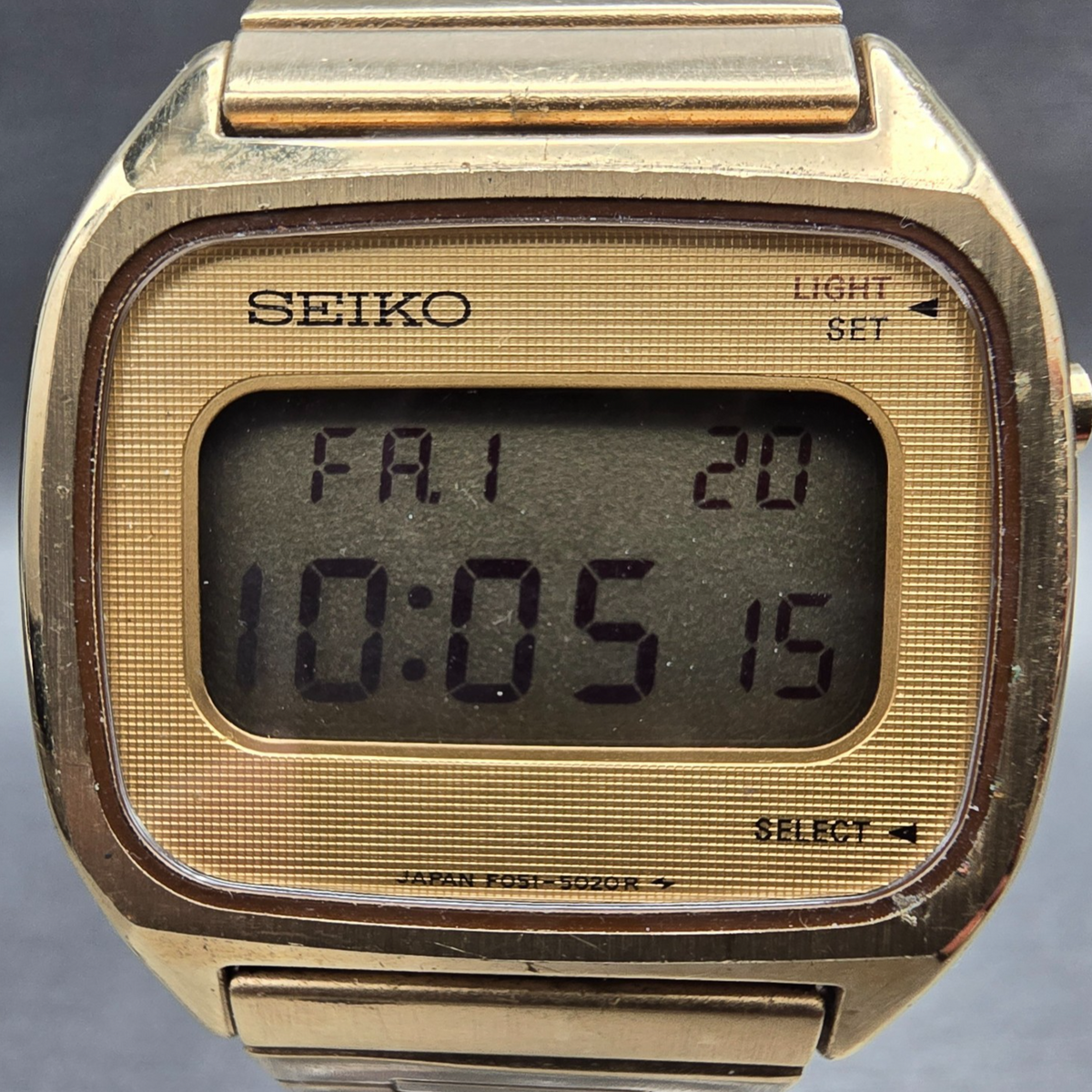 Seiko Digital Watch Men 32mm Gold Dial Gold Tone Daydate F051-5029 New Battery1