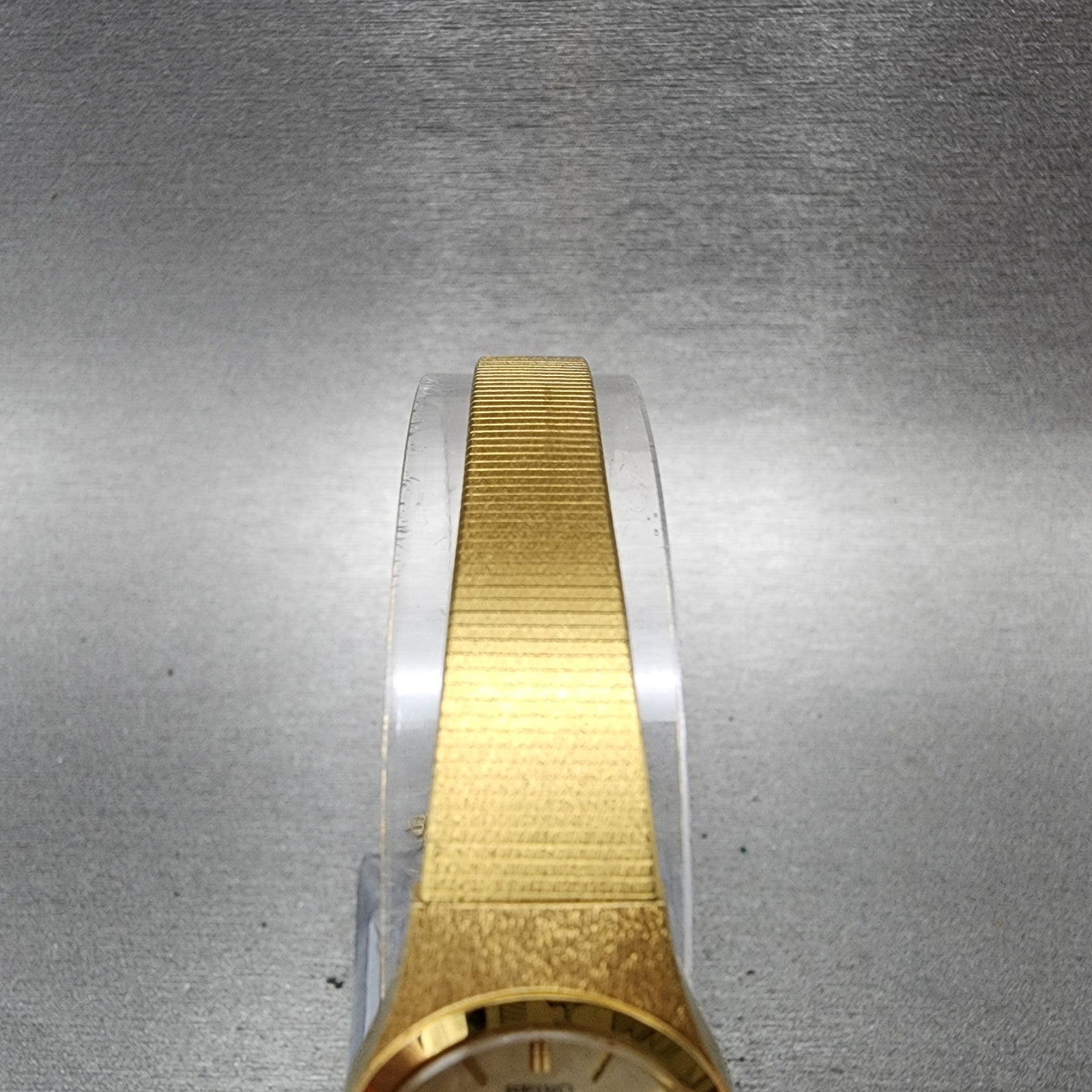 Seiko Watch Women 18mm Champagne Dial Gold Tone Round 4n000669 New Battery4