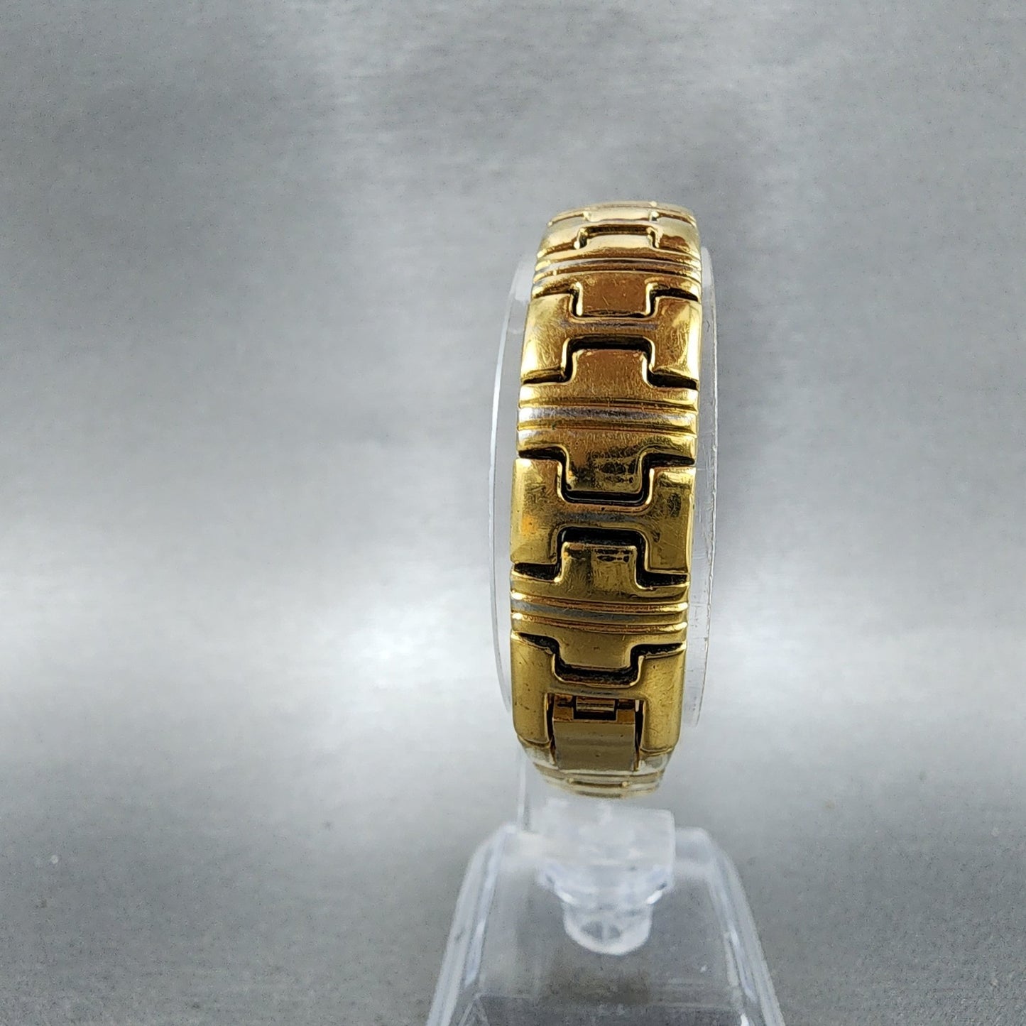 Seiko Tank Watch Women 14mm Gold Dial Gold Tone Rectangle 1E206940 New Battery7